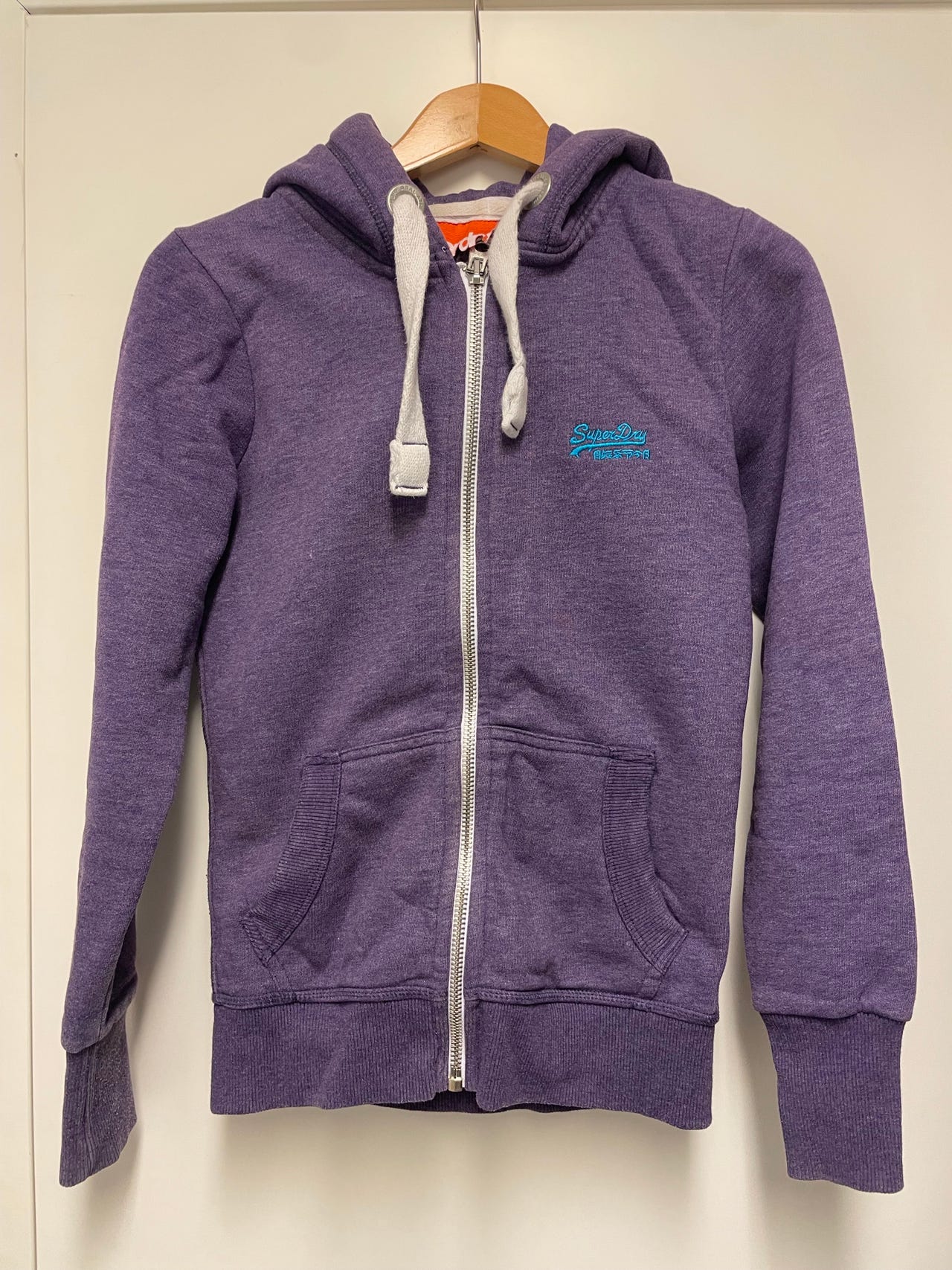 Superdry violetti huppari, koko S