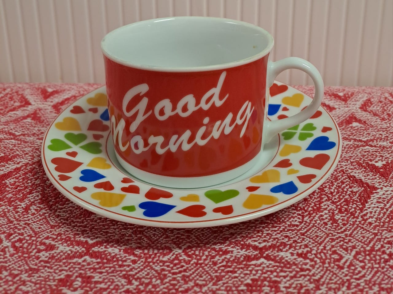 Good Morning-kuppi alulautasella Vintage