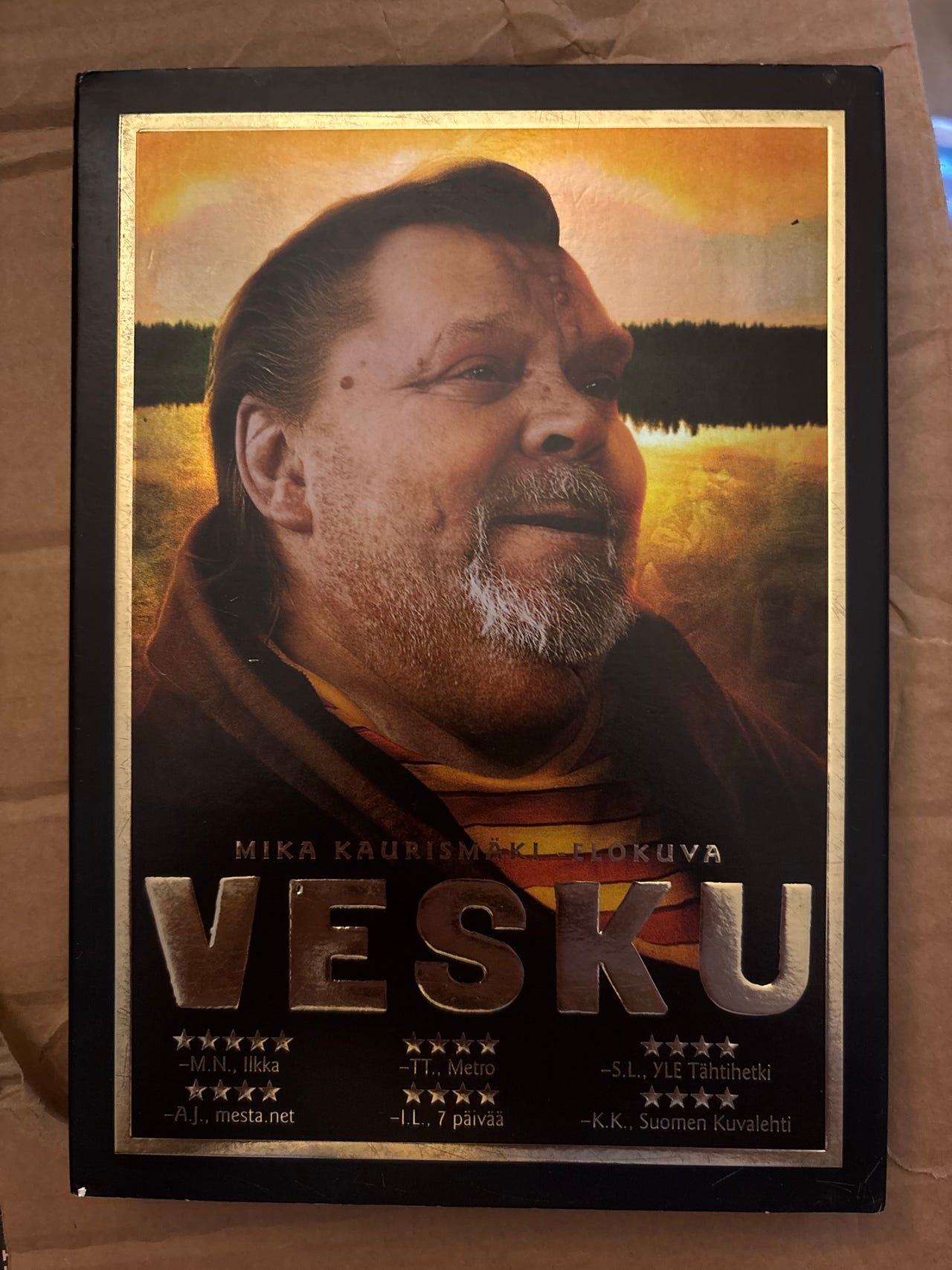 Vesku DVD sliparilla