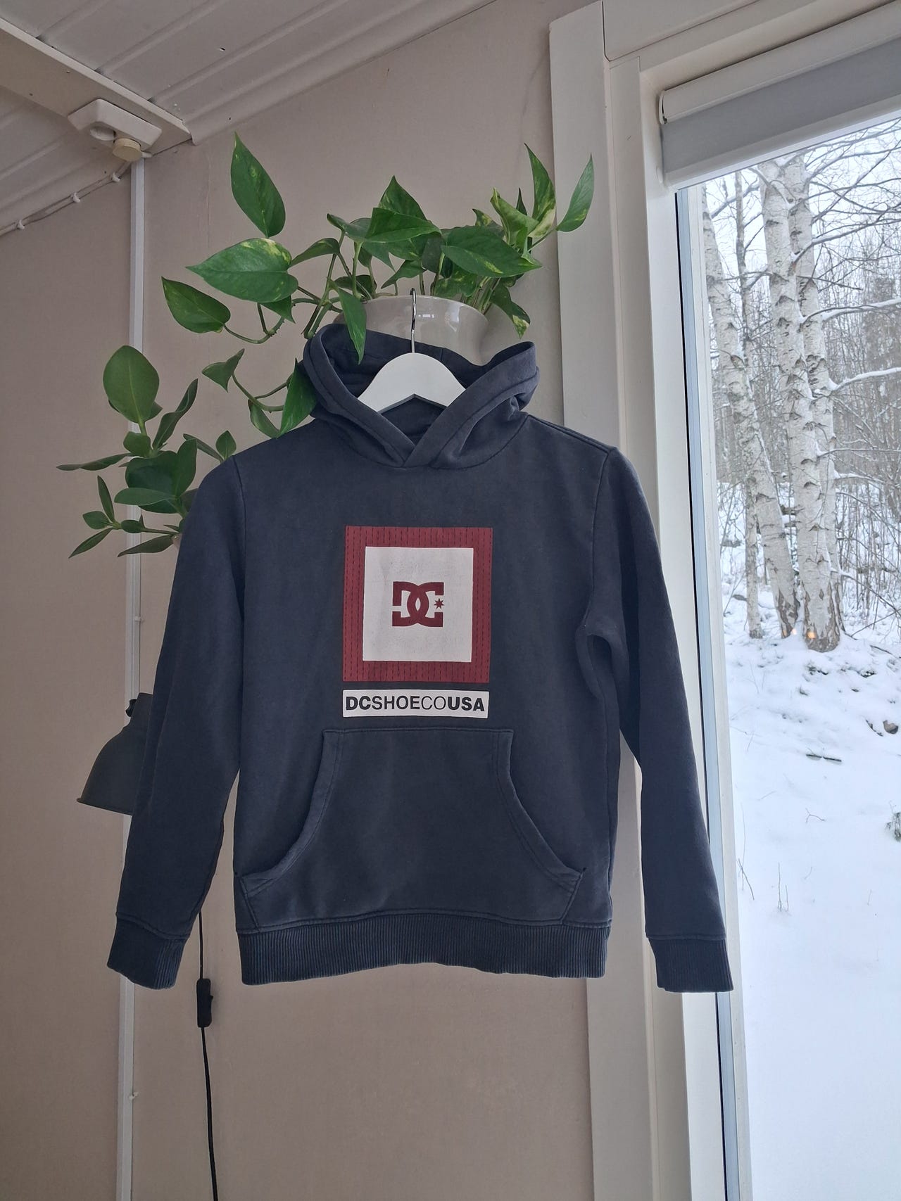 DC huppari 134-146cm