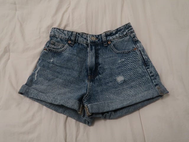 FB Sister shortsit S