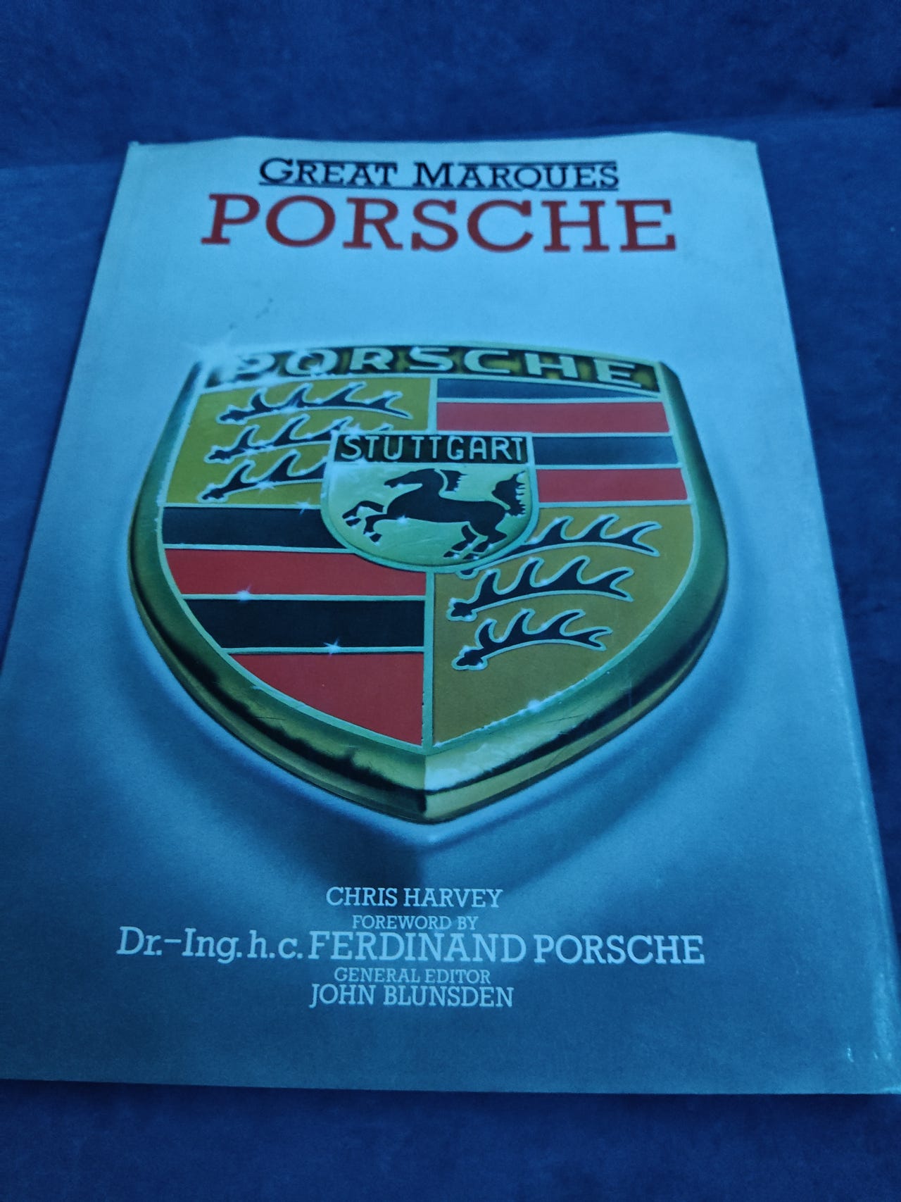 Porsche kirja