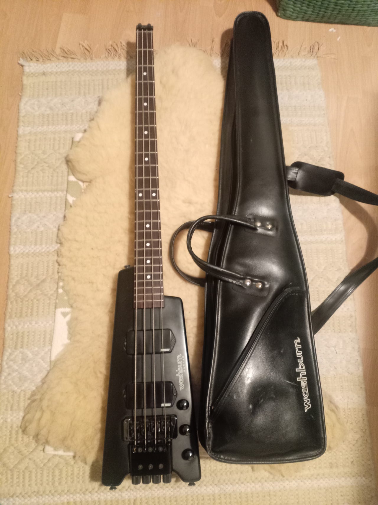 80年代 washburn bantam headless ワッシュバーン 80年代 washburn bantam headless ワッシュバーン - メルカリ