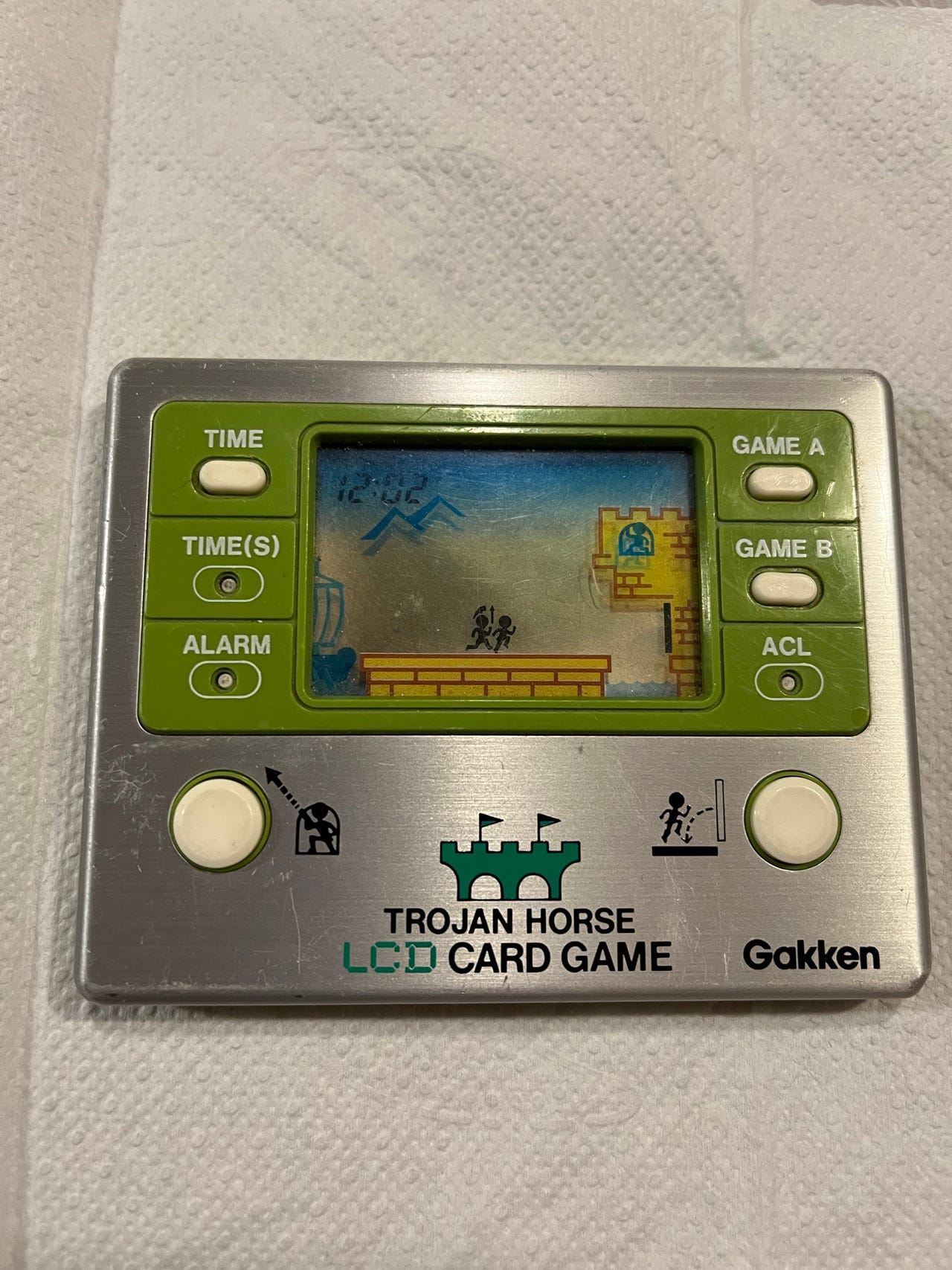 Gakken Trojan Horse LCD Card Game pelikonsoli | Tori