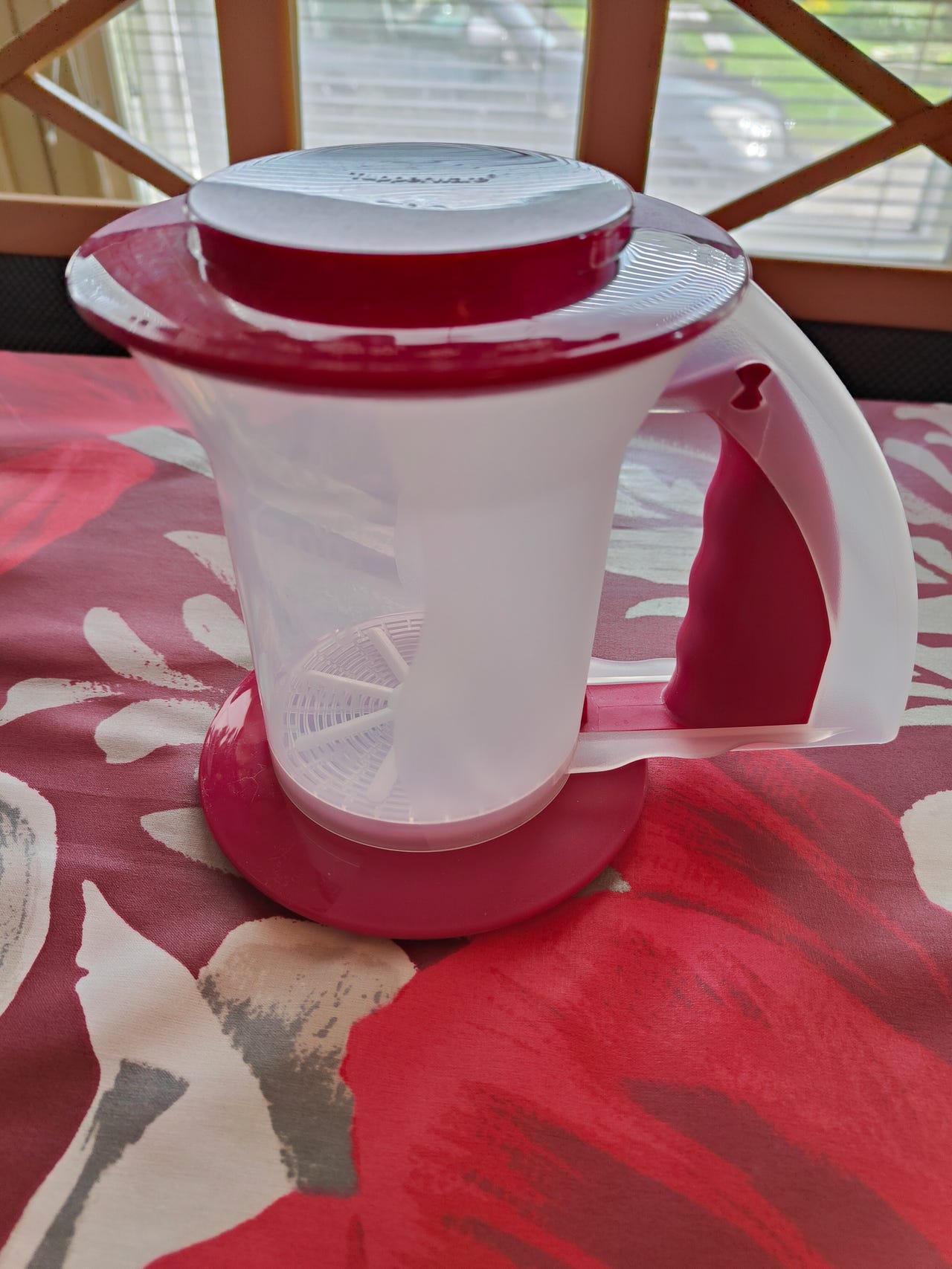 Tupperware sirotin astia
