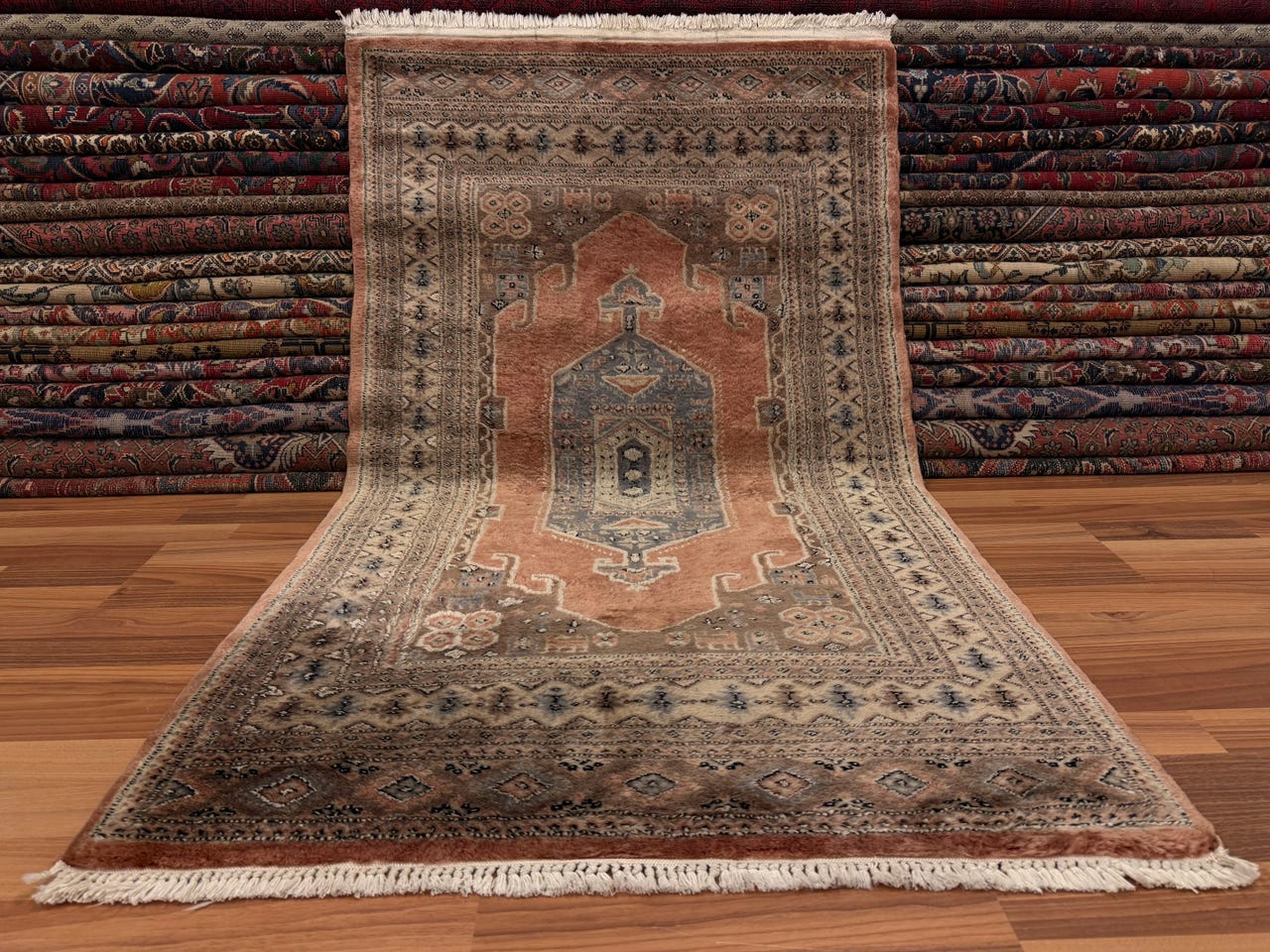 Käsinsolmittu matto ( Pakistan-Karachi) 157*90