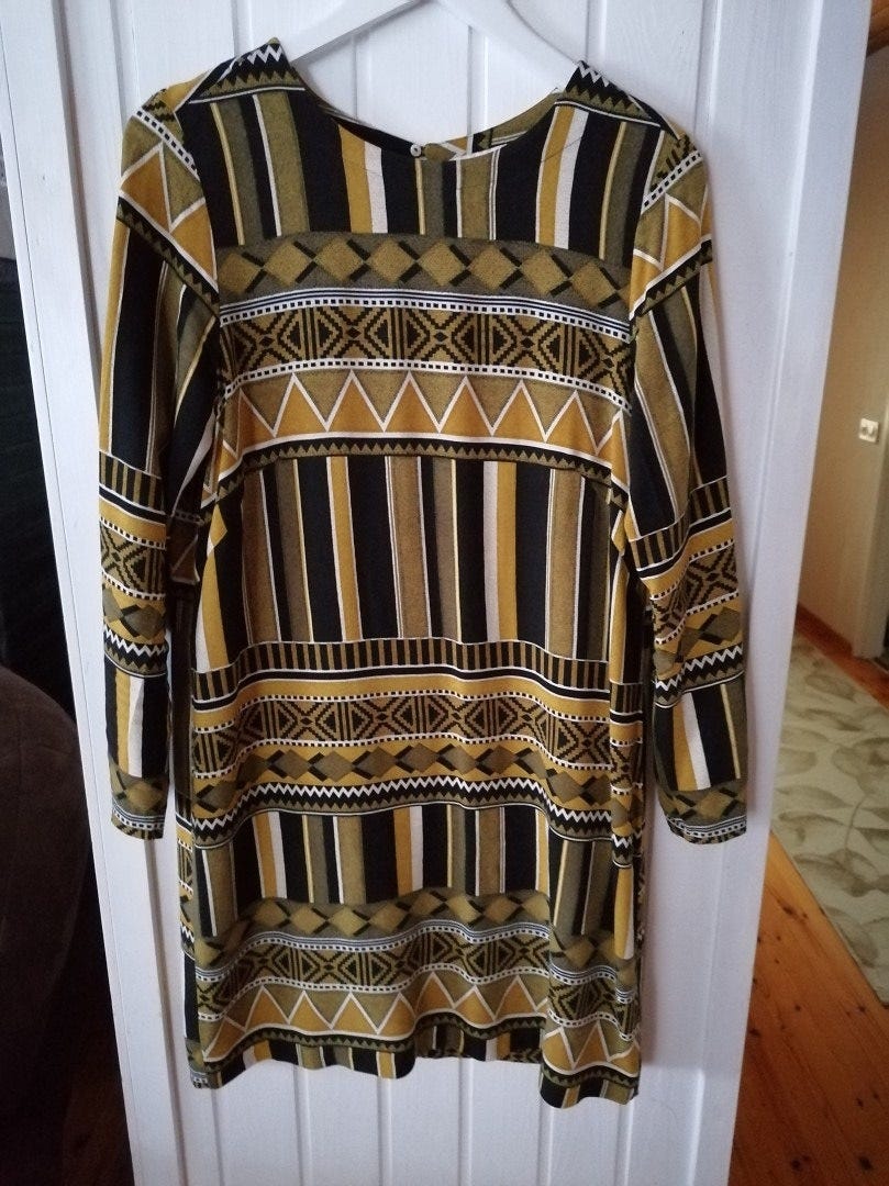 Pitkä paita, paitamekko, asteekkikuvio, koko 40
