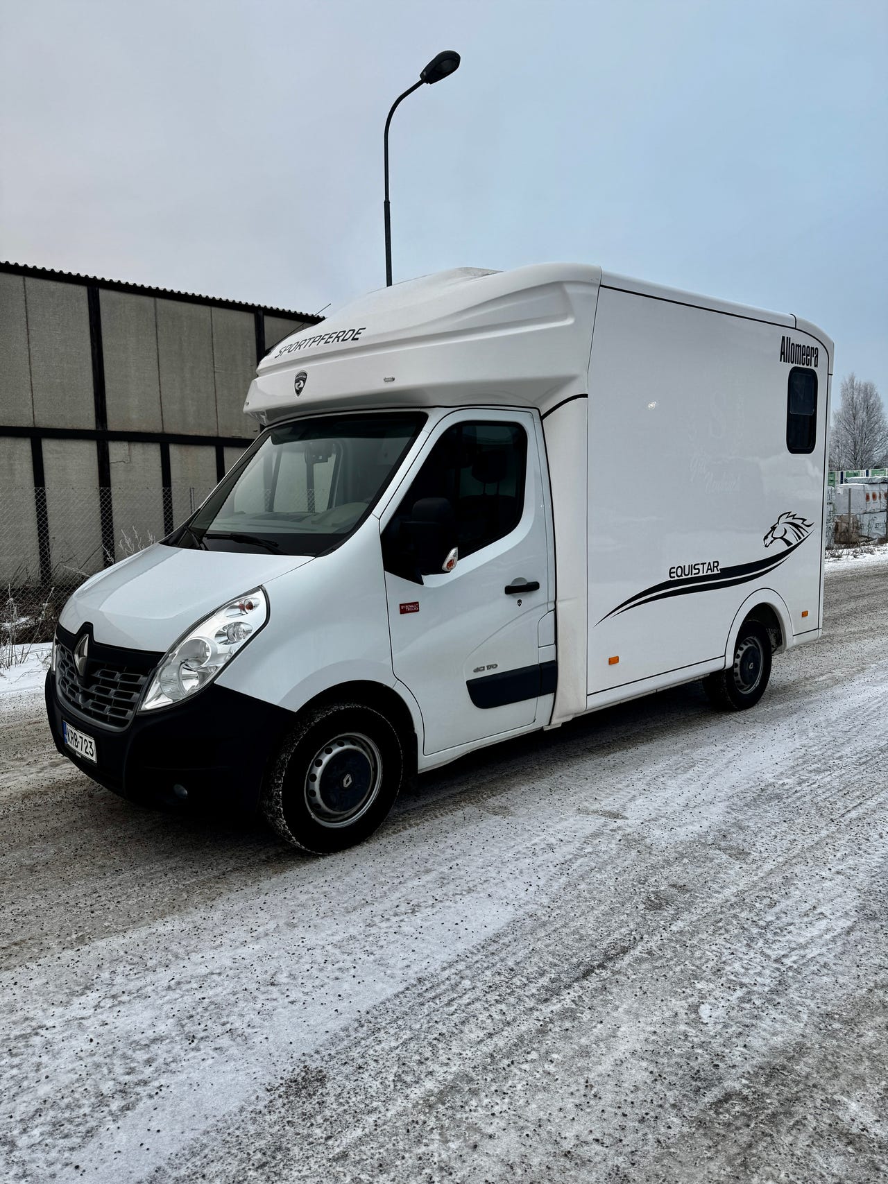 Hevosauto Renault Paragan Equistar 2,3