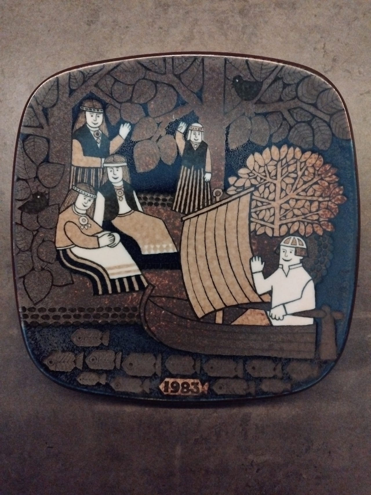 Arabia Kalevala-vuosilautanen 1983