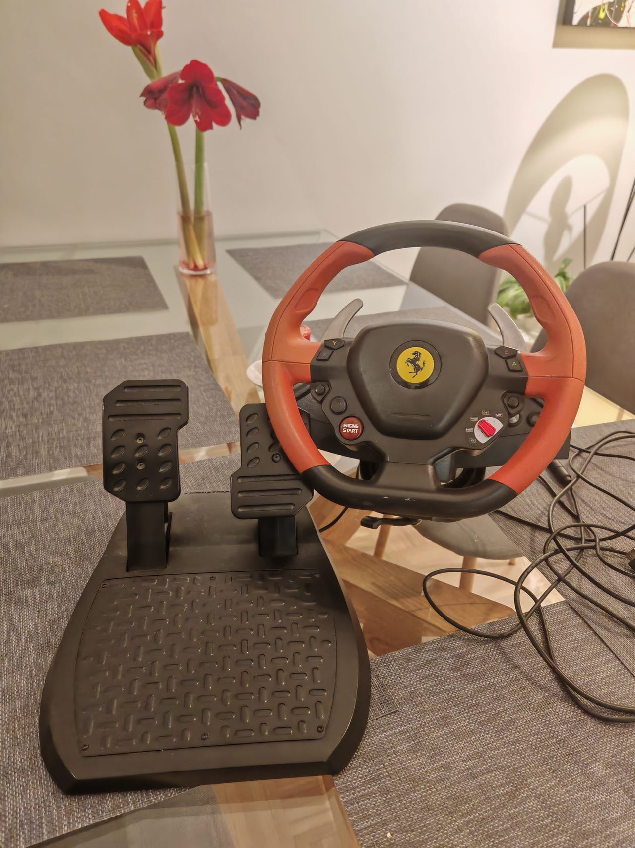 Thrustmaster ratti ja polkimet | Tori