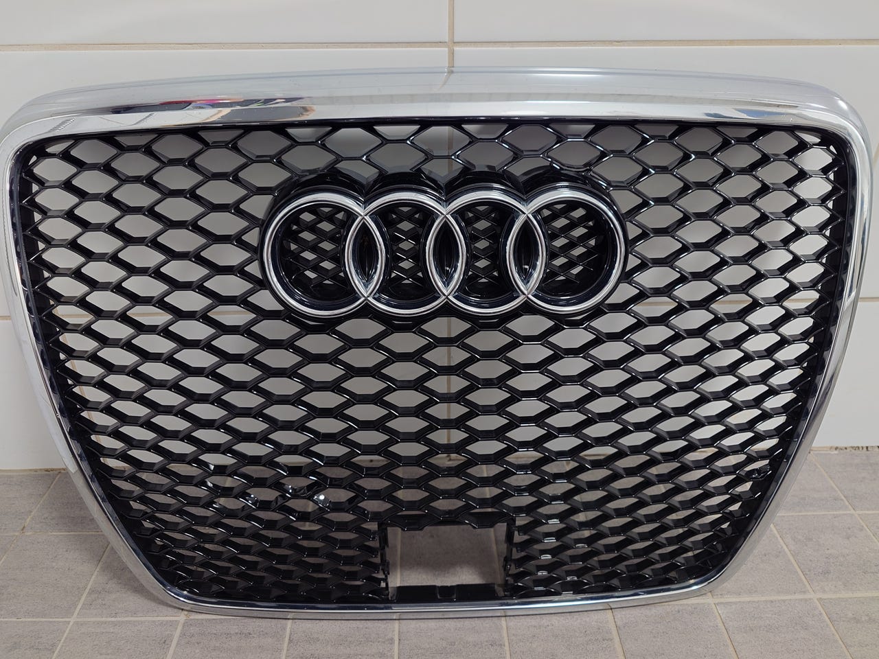 Audi RS6 C6 orggis maski 2007-10