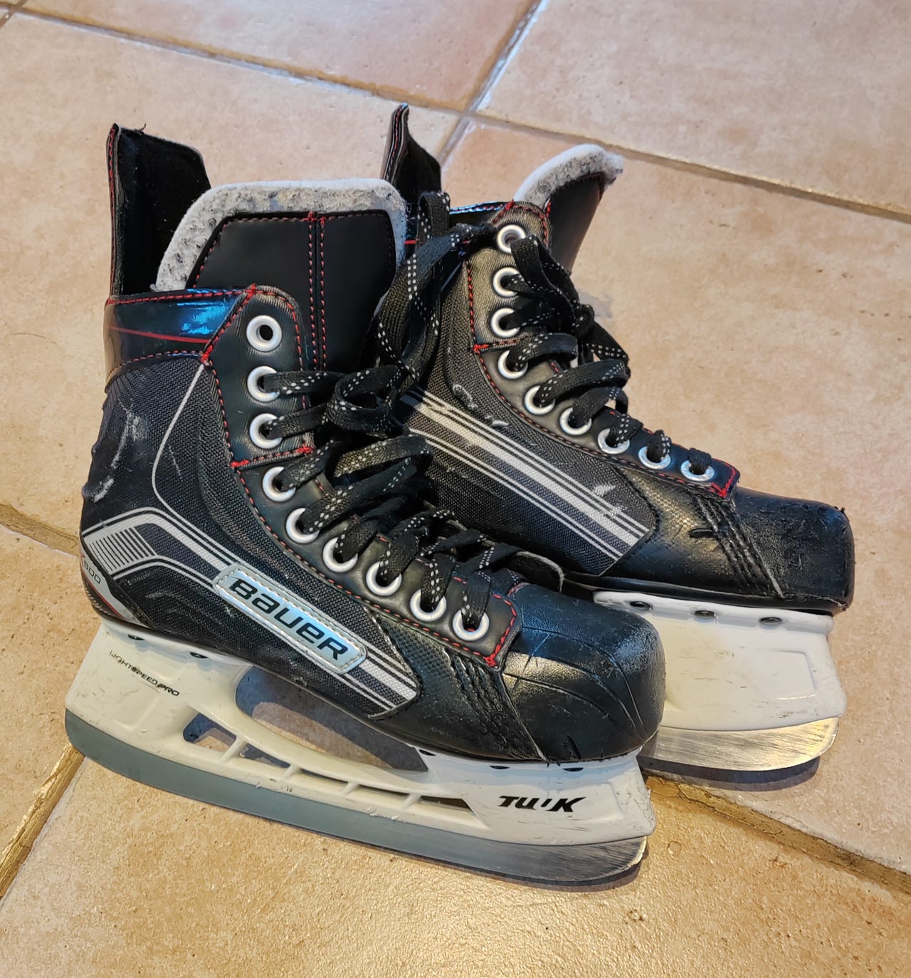 Bauer luistimet 35