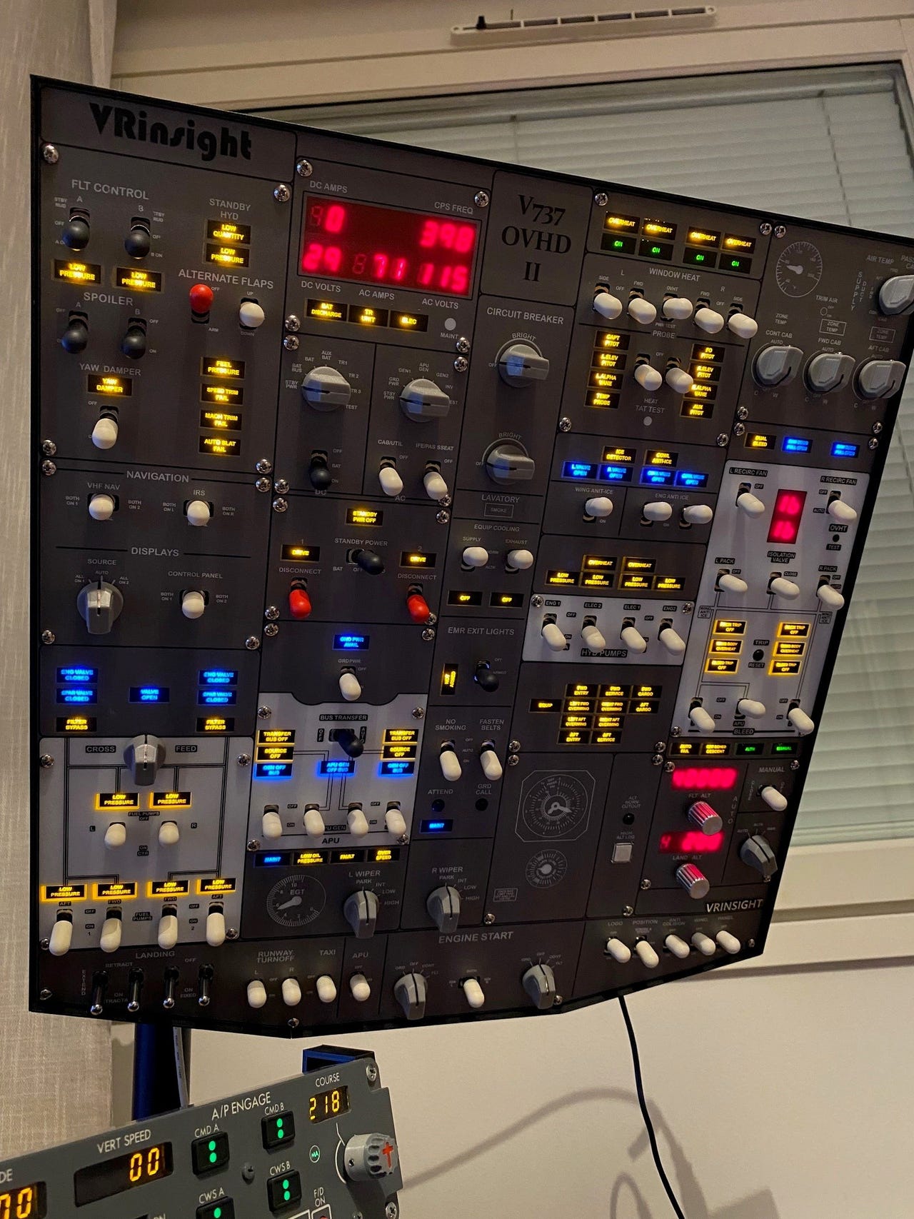 737 Pro overhead panel (VRInsight) lentosimulaattoriin | Tori