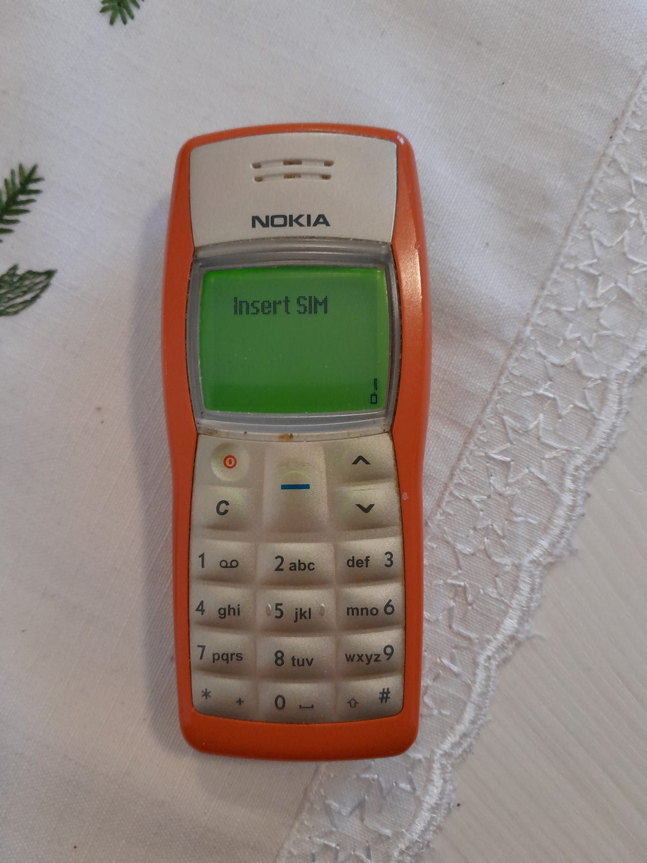Nokia 1100 RH-18 (englannin kielinen) | Tori