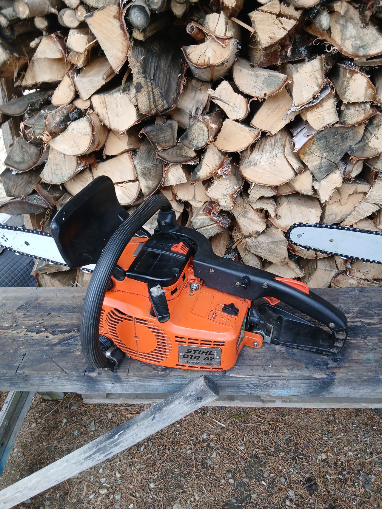 Stihl 010 moottorisaha