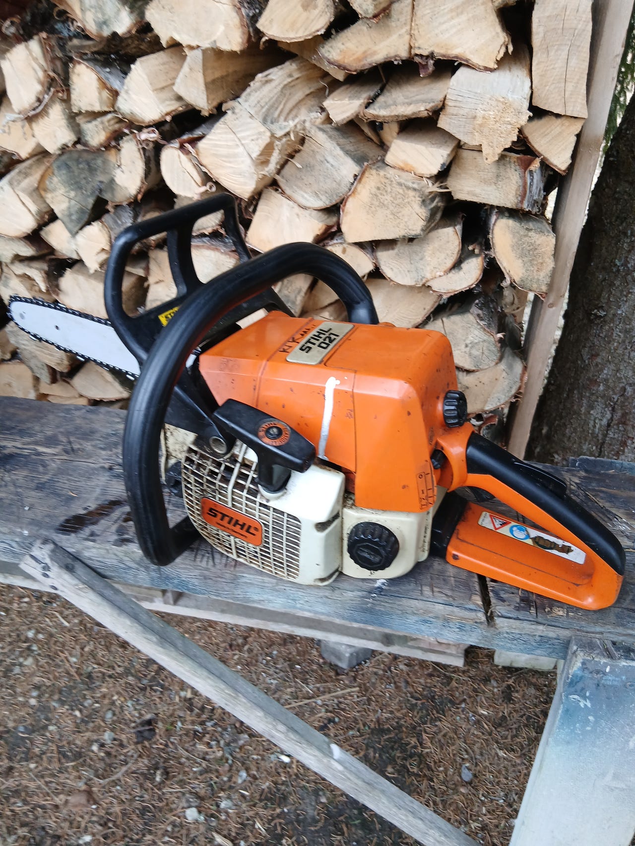 Stihl 021 moottorisaha