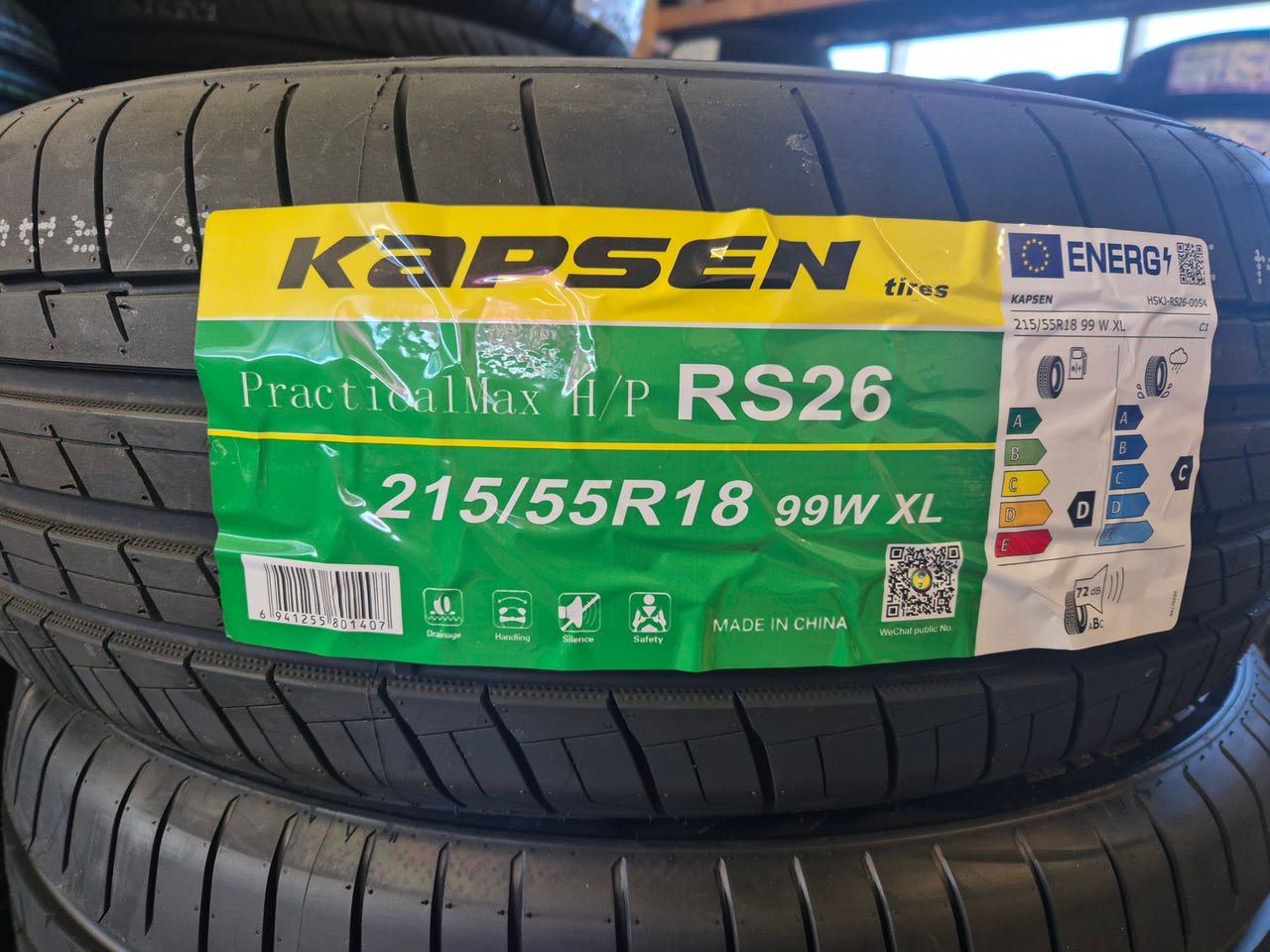 Kapsen RS26 215/55R18 kesärenkaita