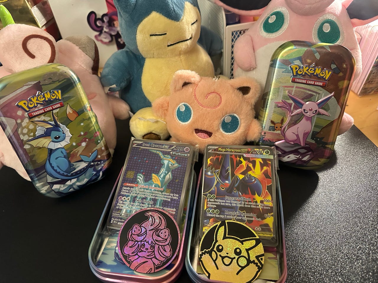 Pokémon Vaporeon ja Espeon mini mysteeri tin