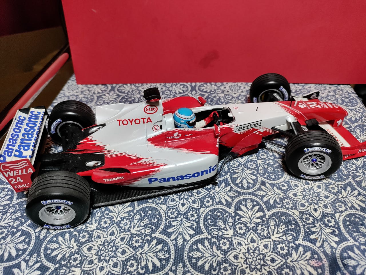Minichamps 1:18 F 1 Toyota TP 102 Panasonic M.Salo 2002 | Tori