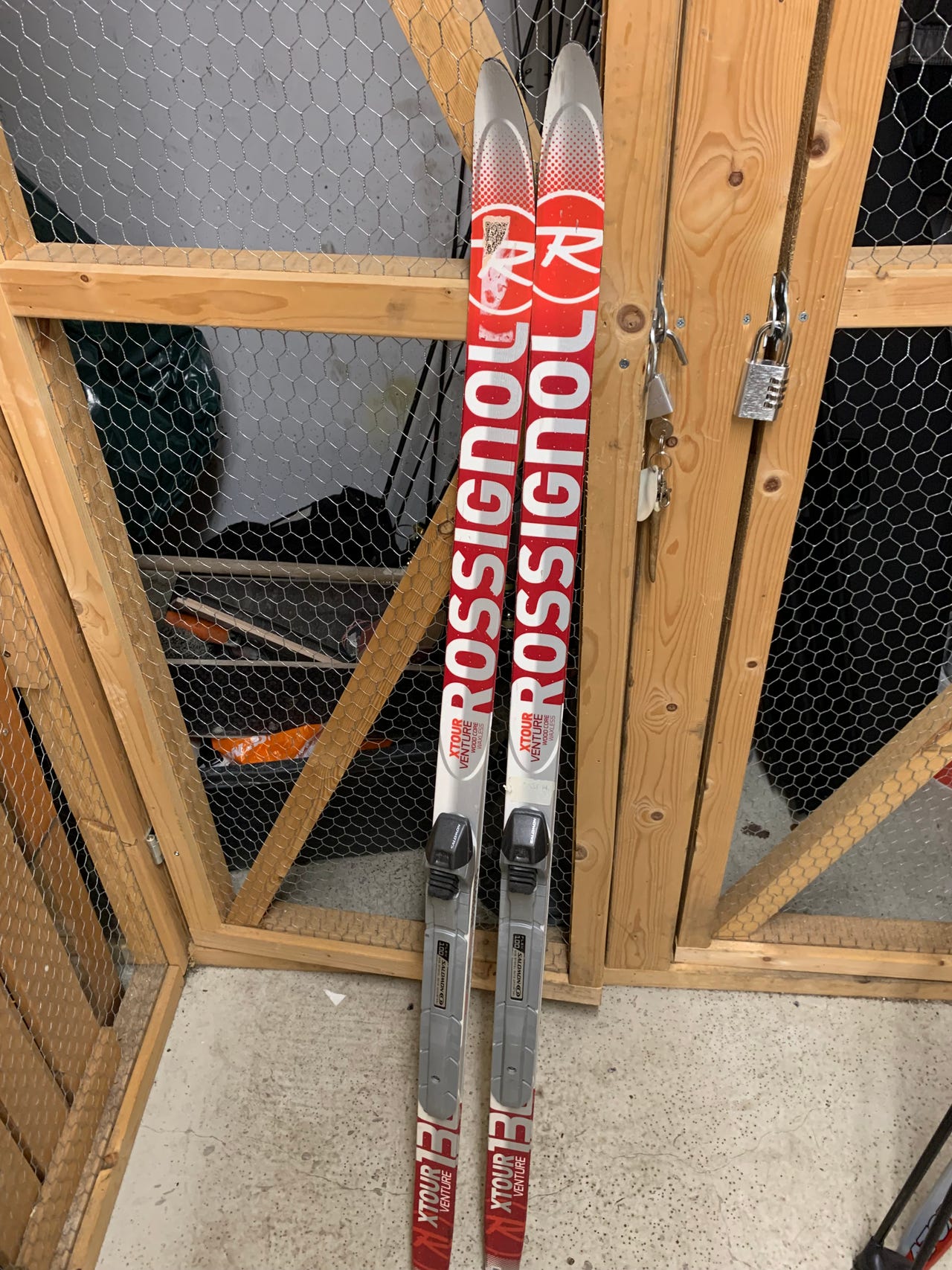 Rossignol- pitopohjasukset 130cm