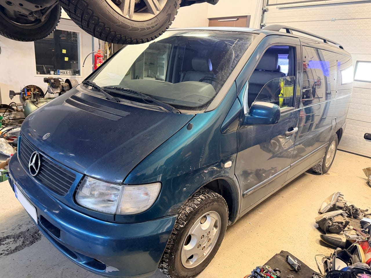 MERCEDES-BENZ Vito 230bensa aut bussi 1998