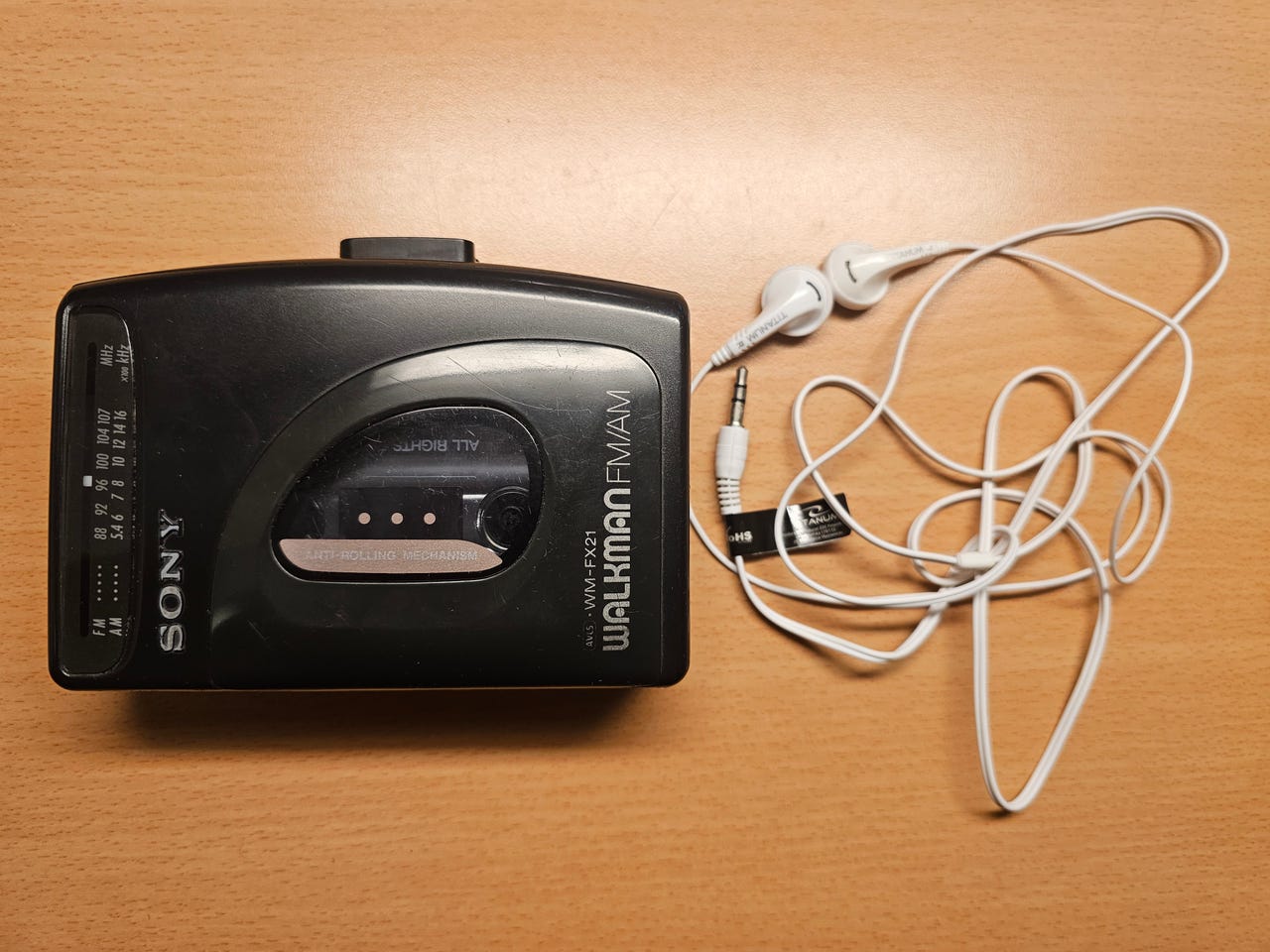 Täyshuollettu Sony Walkman WM-FX 21 radio- ja C-kasettisoitin | Tori