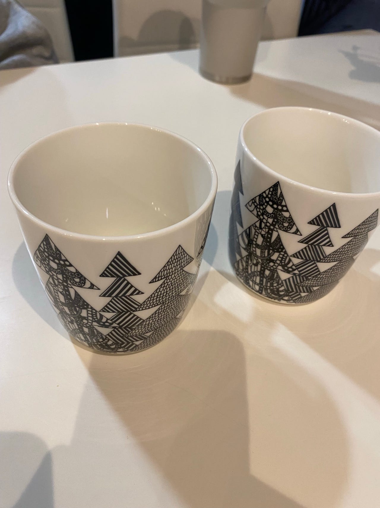 2kpl Marimekko oiva kuusikossa muki