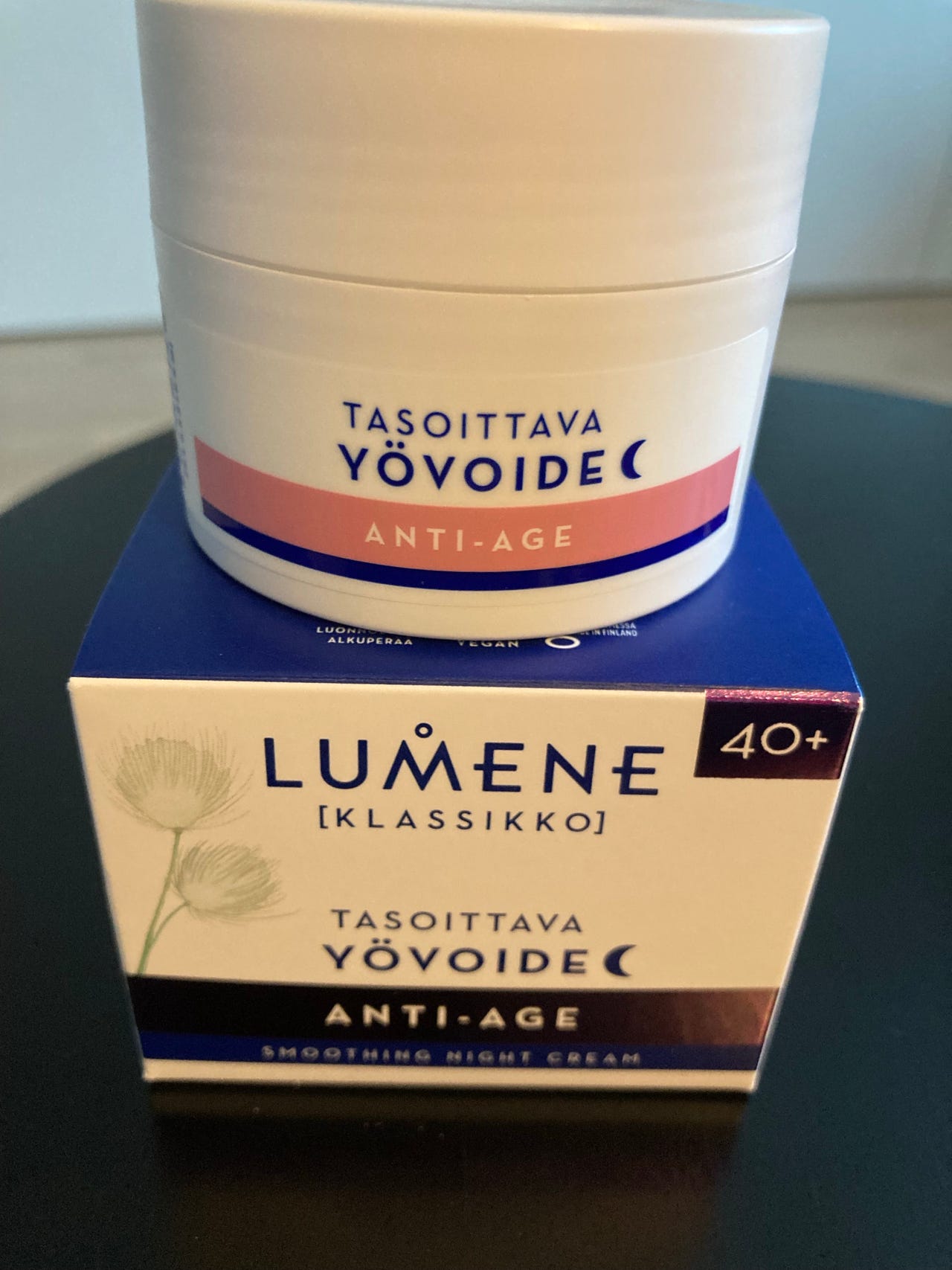 lumene-klassikko-tasoittava-y-voide-anti-age-40-tori