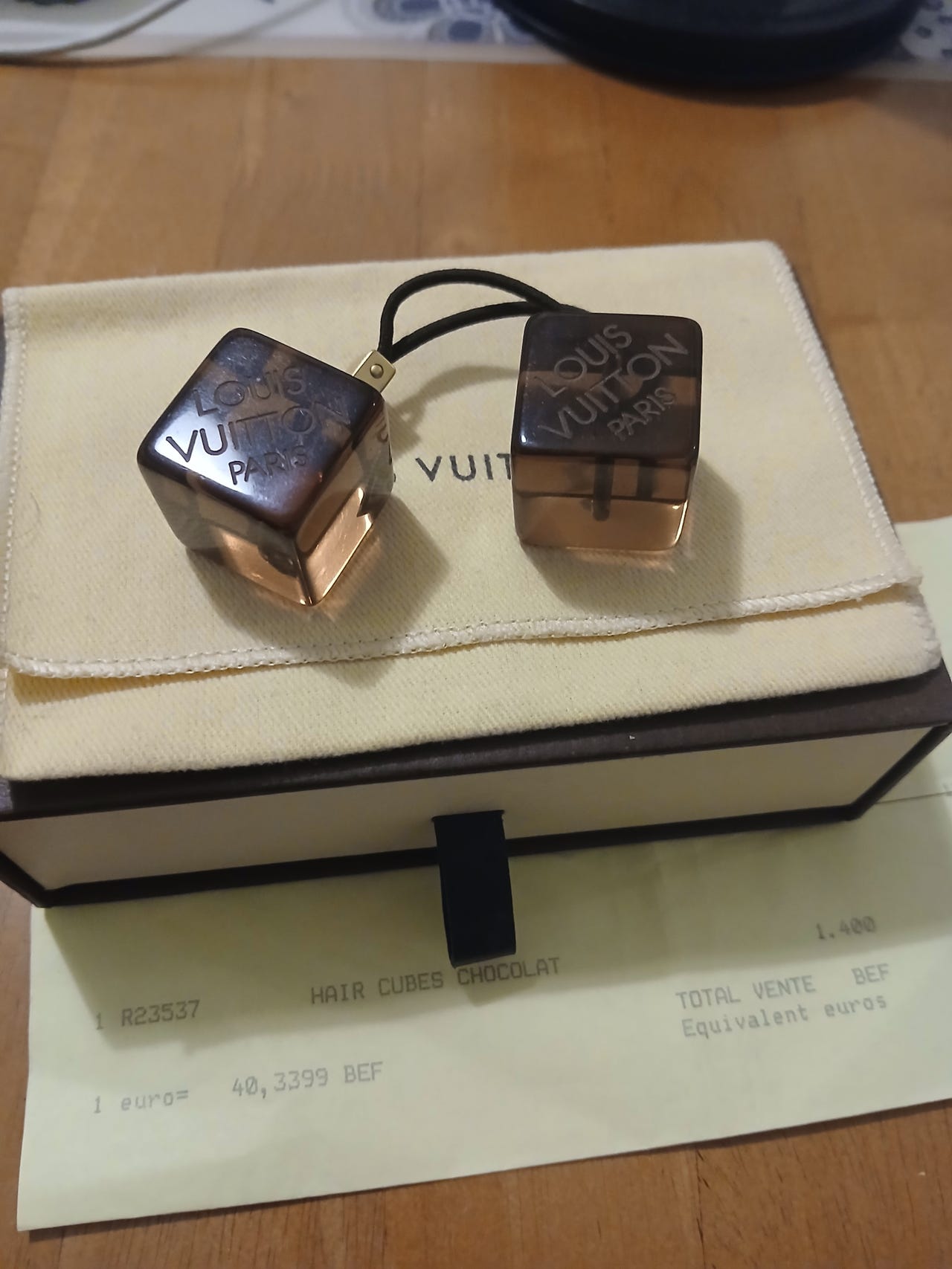 Louis Vuitton Hair Cubes “Chocolat” – harvinainen full set 
