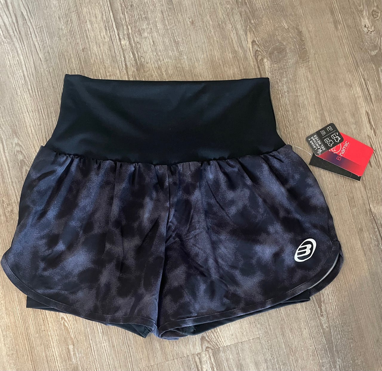 Bullpadel shortsit, UUDET