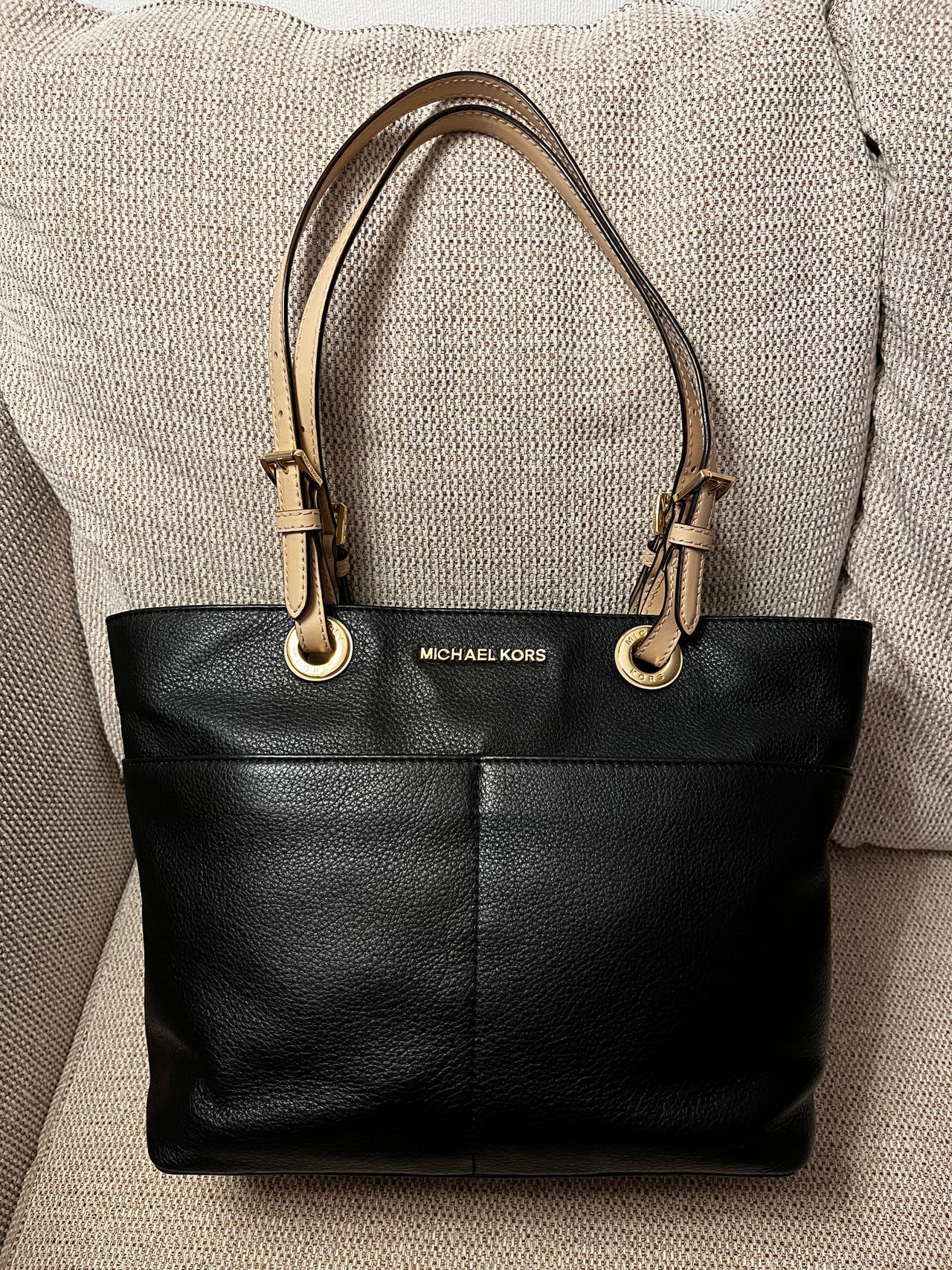 Michael Kors Bedford TZ Pocket Tote nahkalaukku väri musta