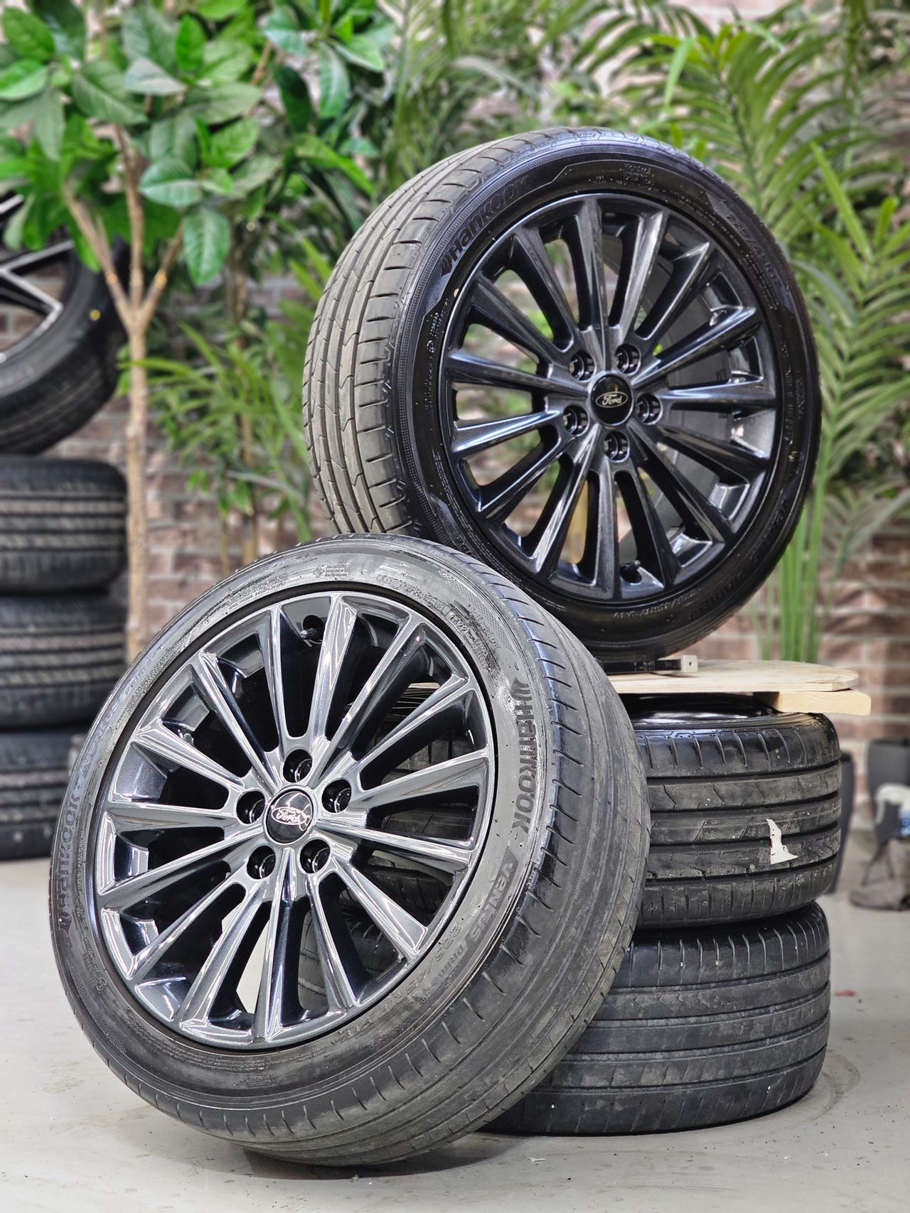 Ford 17 OEM vanteet premium kesärenkailla