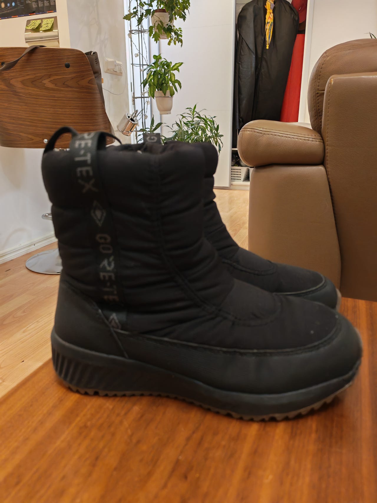 Gore tex talvinilkkurit