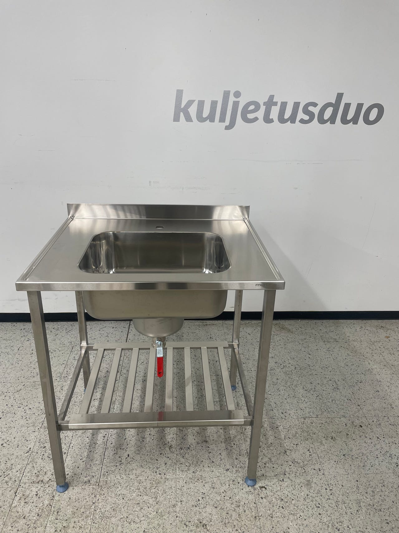 RST-Pöytä altaalla 80cm