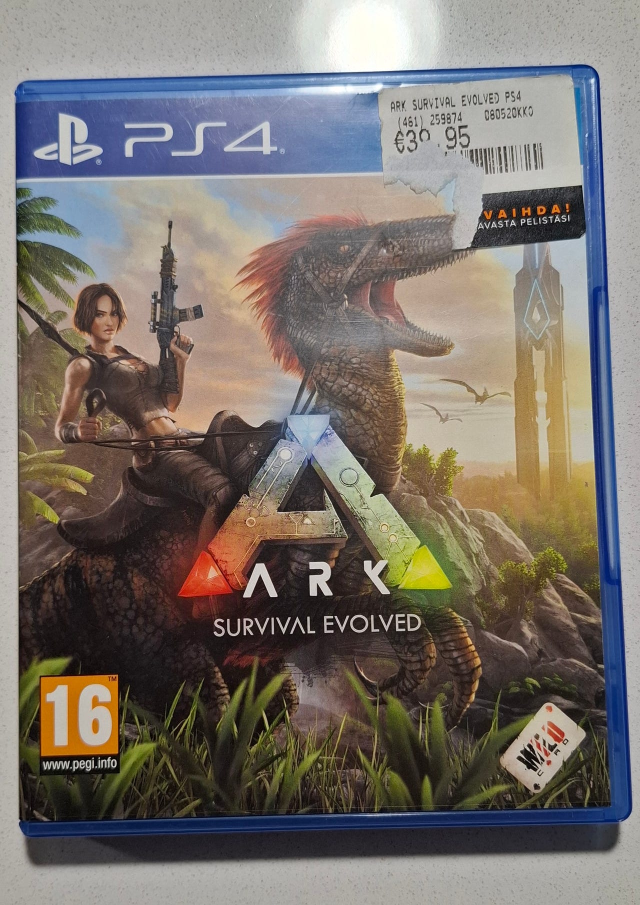 Ark survival evolved PS4 peli