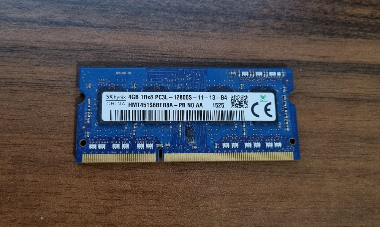 SK Hynix 4 GB DDR3 1600 MHz kannettavan RAM