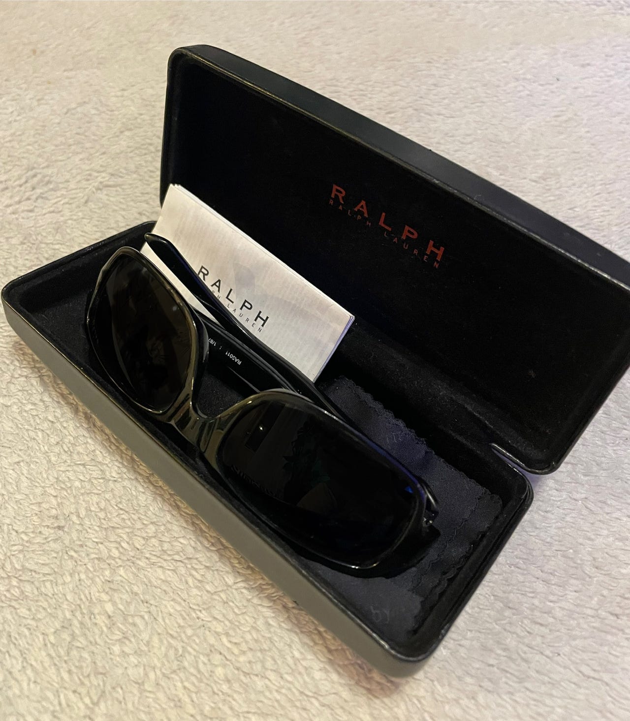 Ralph Lauren aurinkolasit.