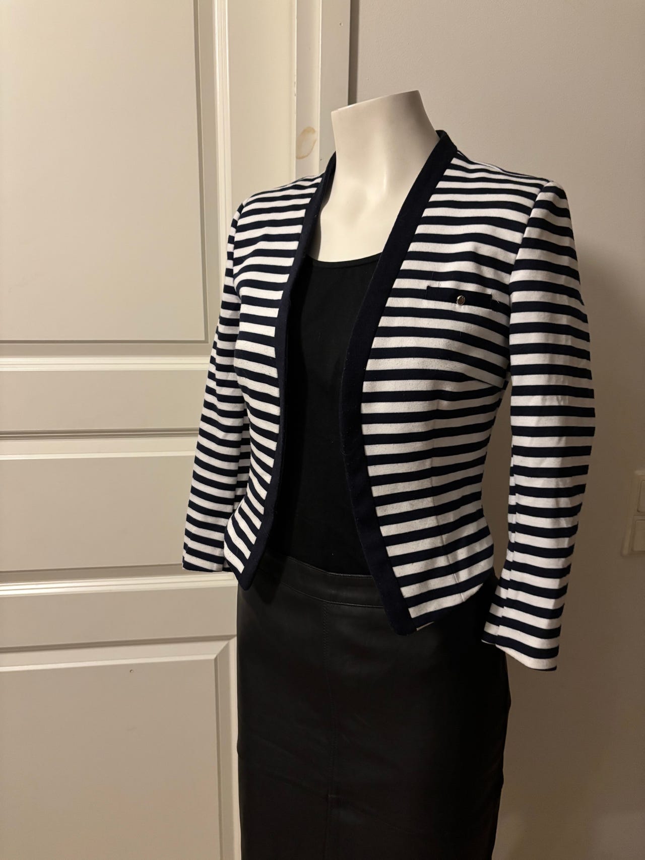 H&M naisten bleiseri XS sinivalkea  p