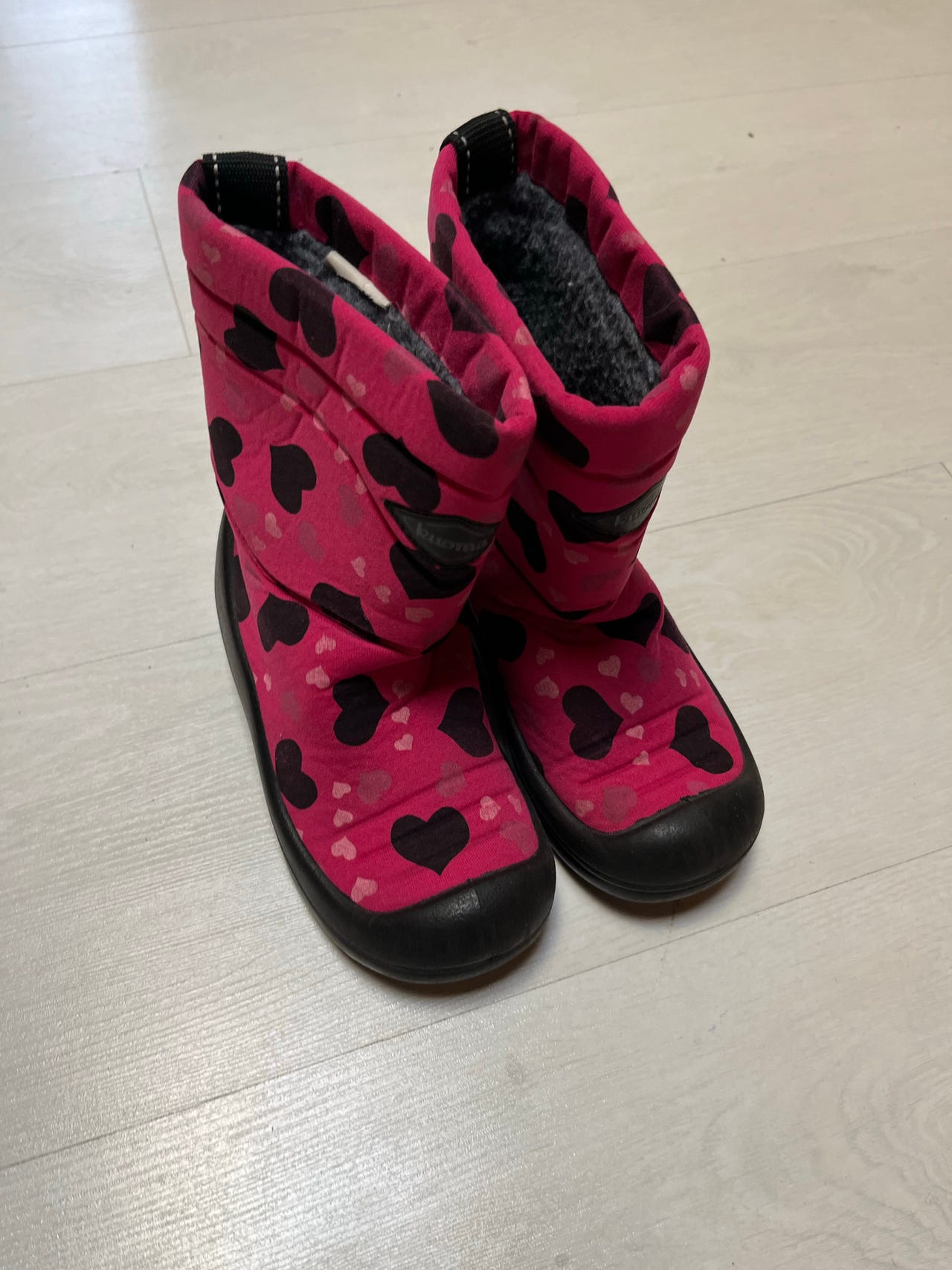 Kuoma lasten talvikengät koko 29 pinkki sydänkuvio tytöt