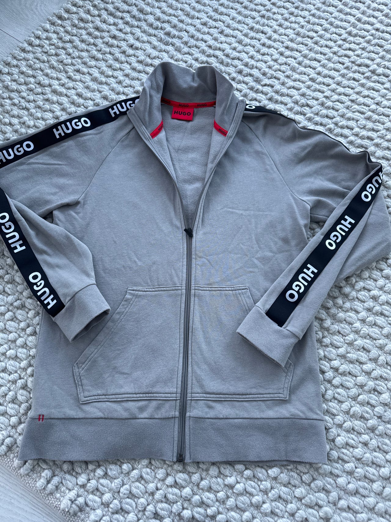 Hugo Boss collegetakki