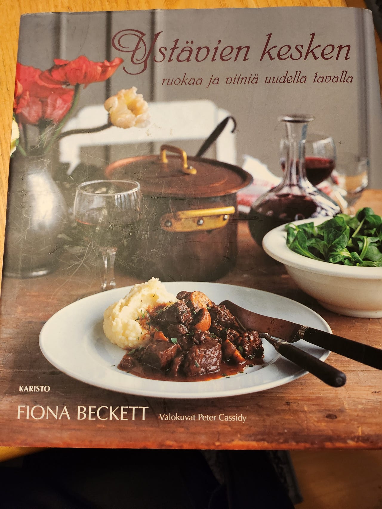 Fiona Beckett Ruokaa ja viiniä uudella tavalla keittokirja