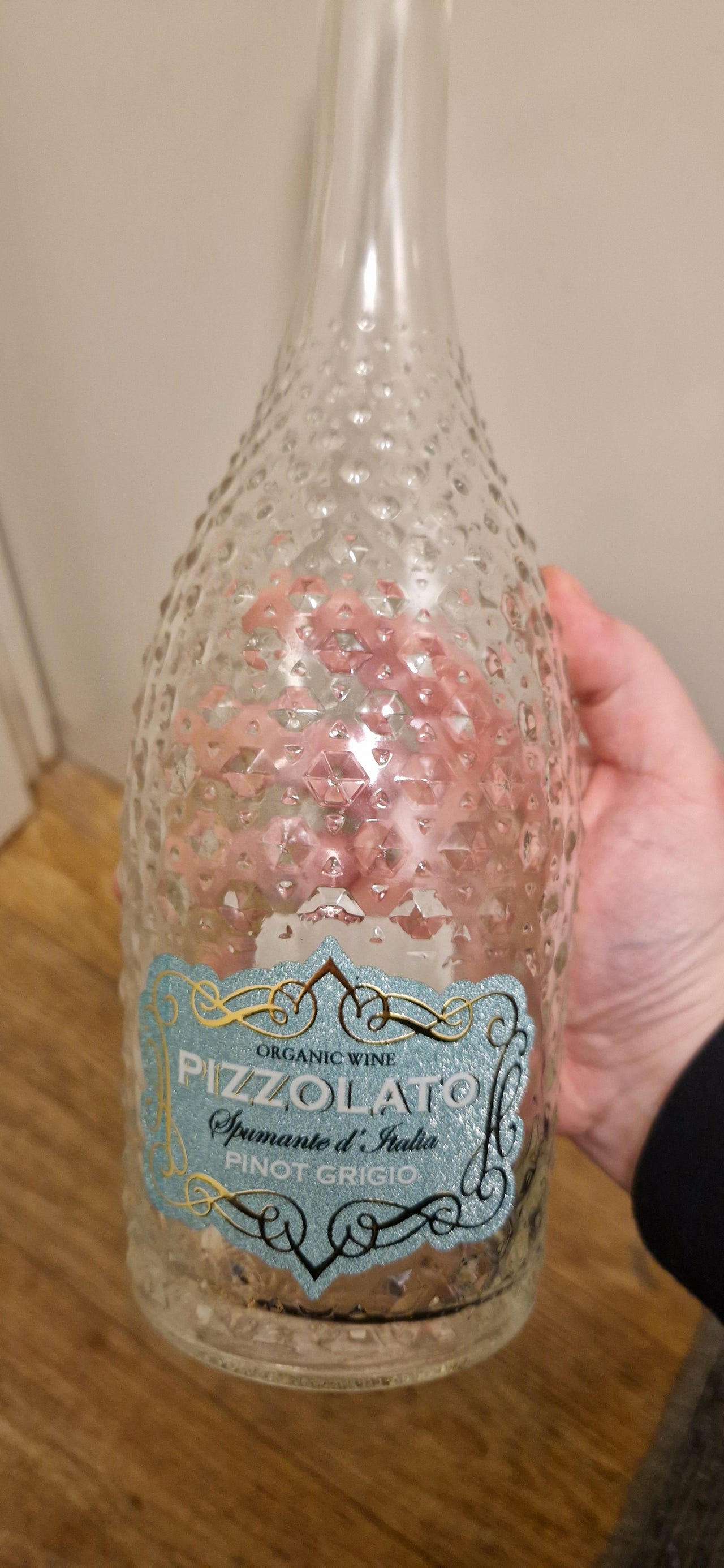 Tyhjä lasipullo