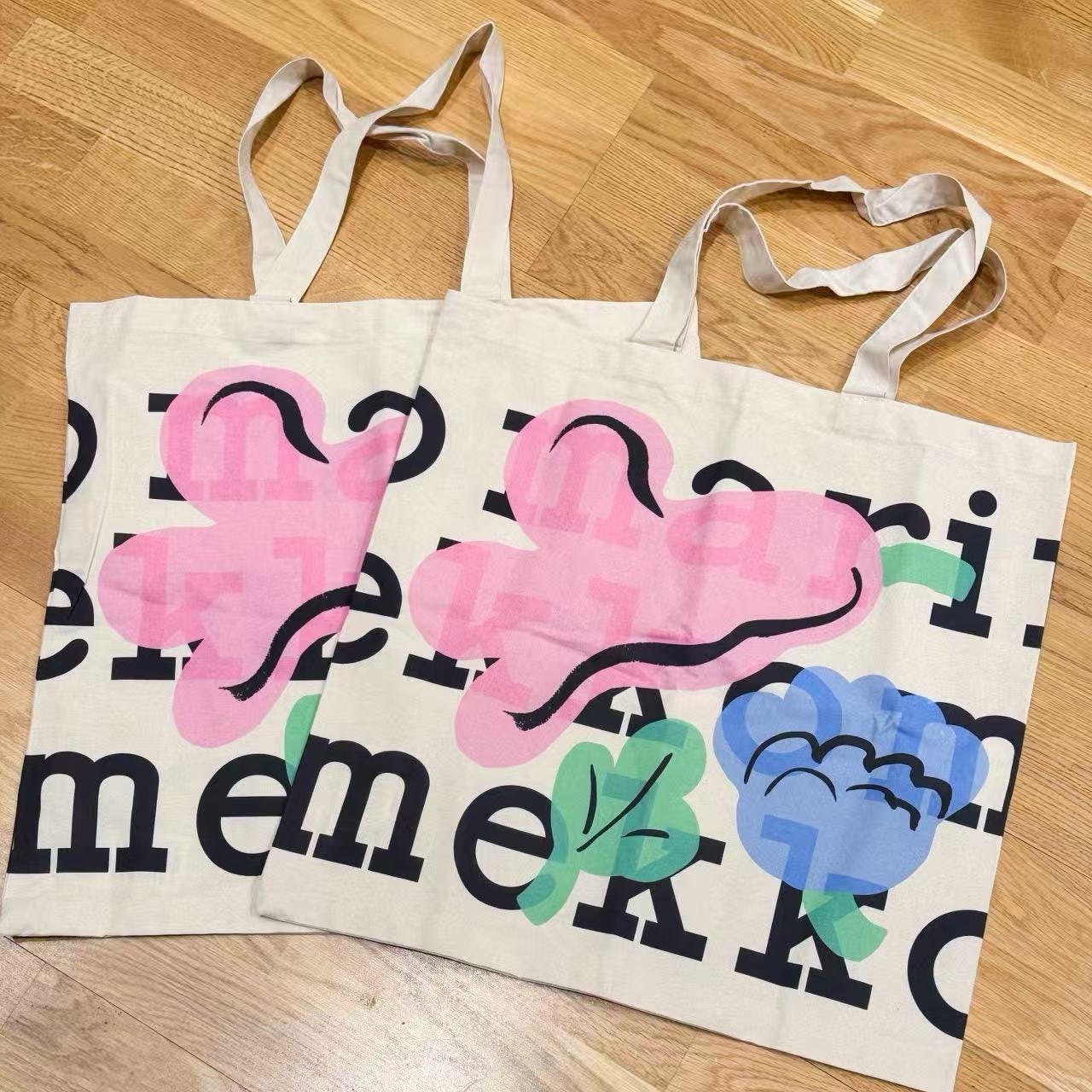 Marimekko uusi kangaskassi/ logokassi