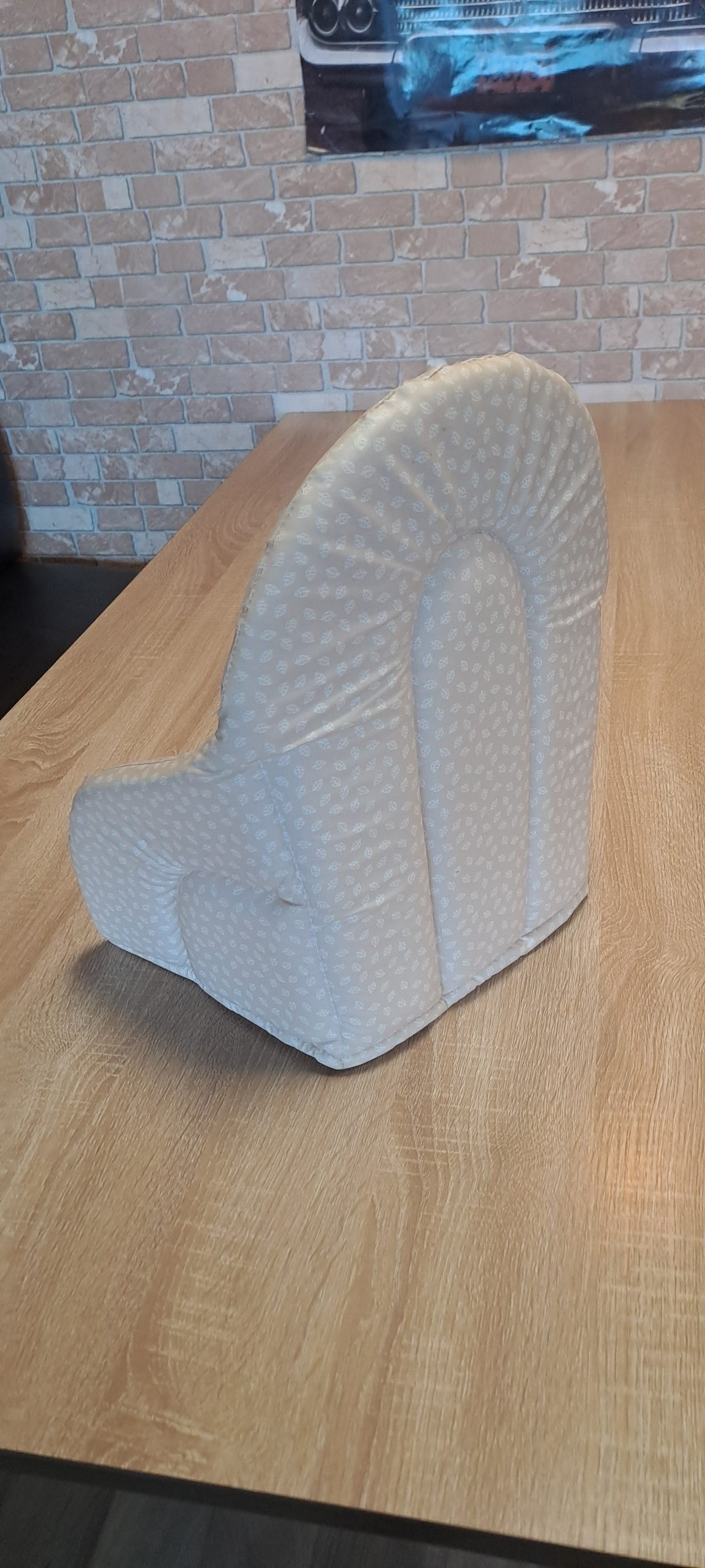 Syöttötuoli  pehmustet