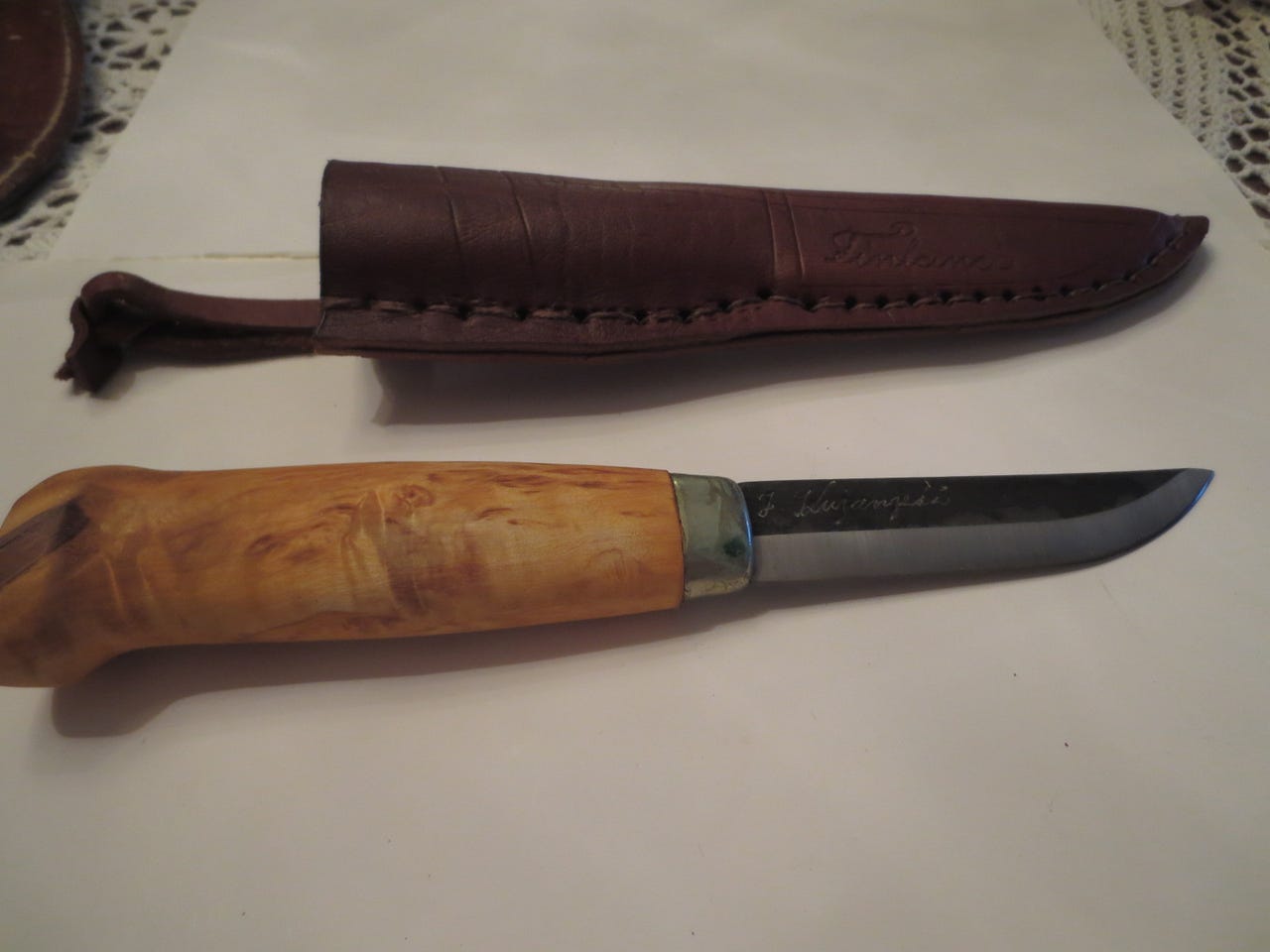 Puukko - Tuppi, Signeerattu. J. Kujanpää, Finland