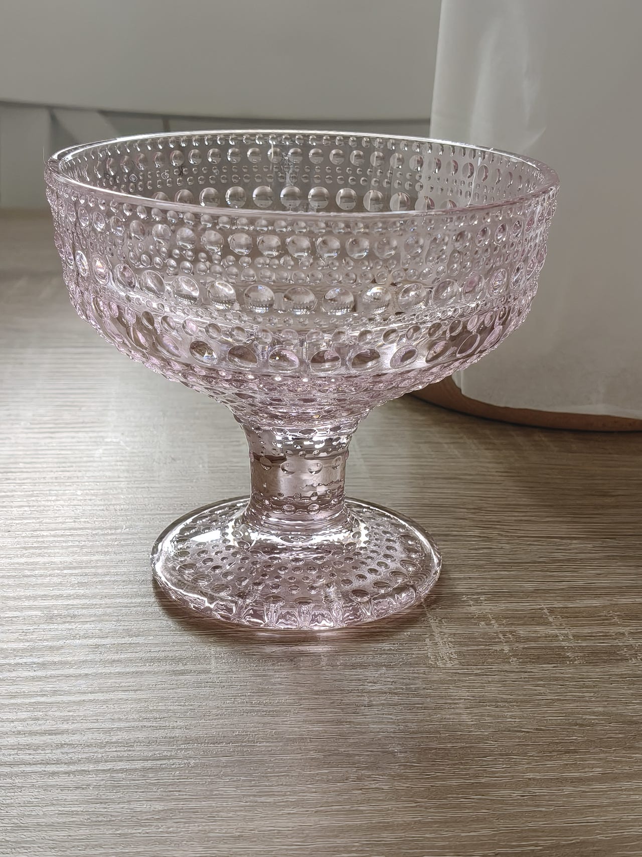 Iittala Kastehelmi jalallinen kulho 35 cl, Pinkki