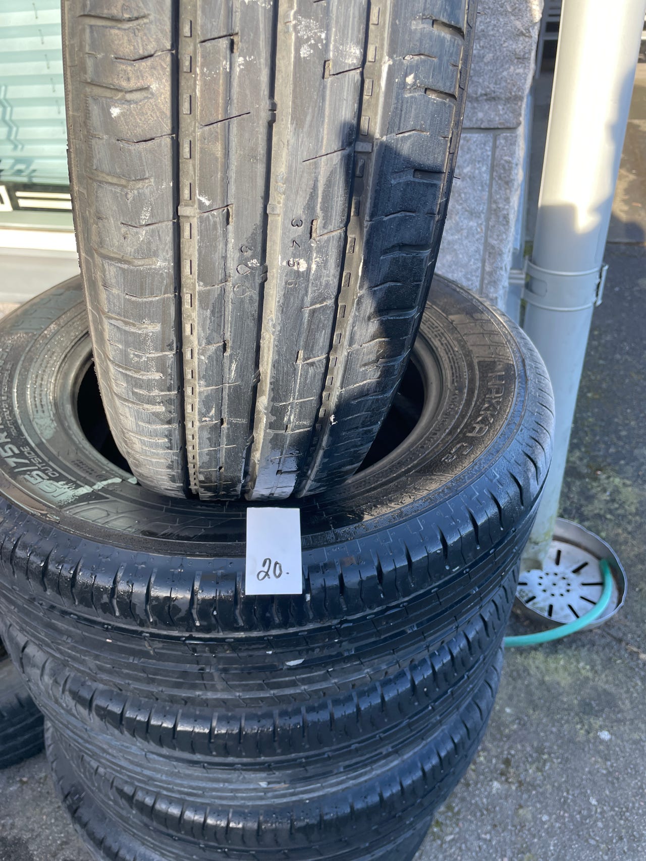 195/75 R 16 C KESÄRENKAAT 8 KPL