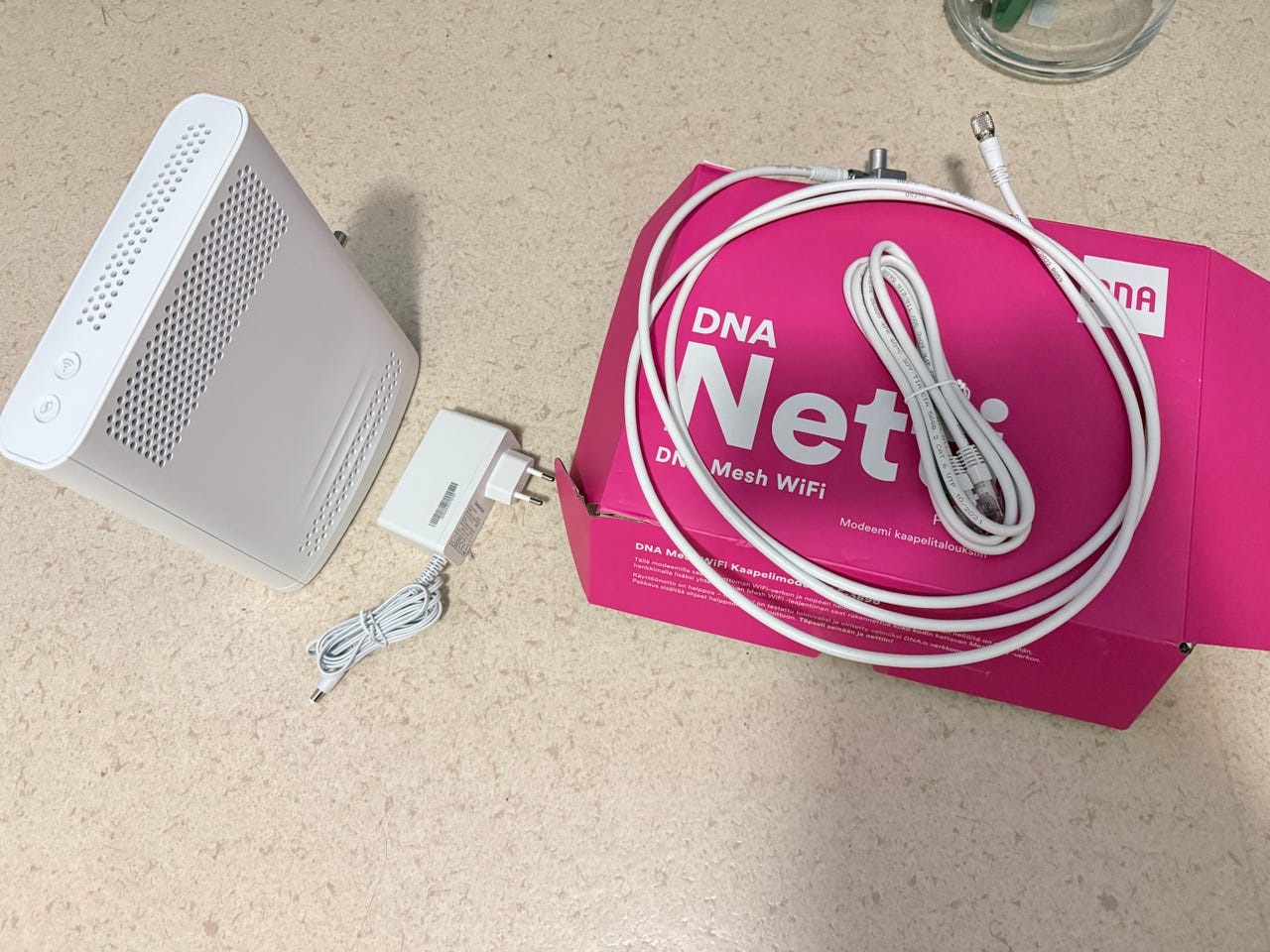 DNA mesh cable modem
