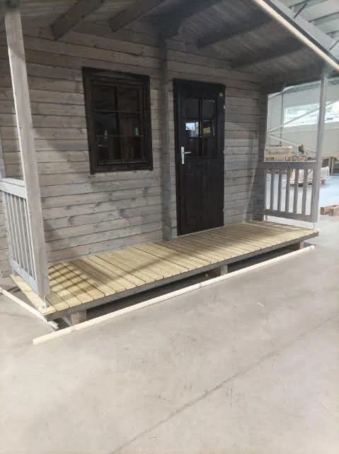 pihasauna pukuhuoneella