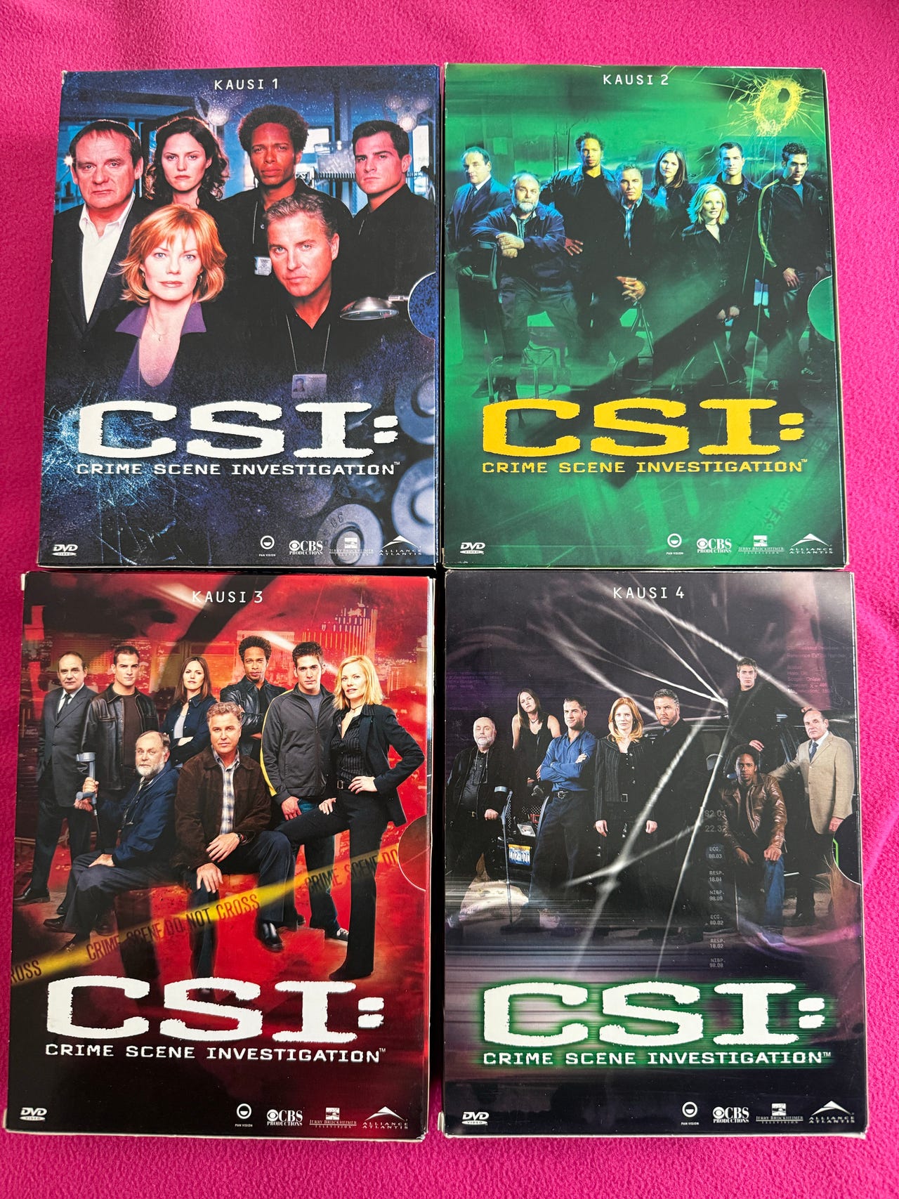 CSI: Crime Scene Investigation dvd-boksit 1-4